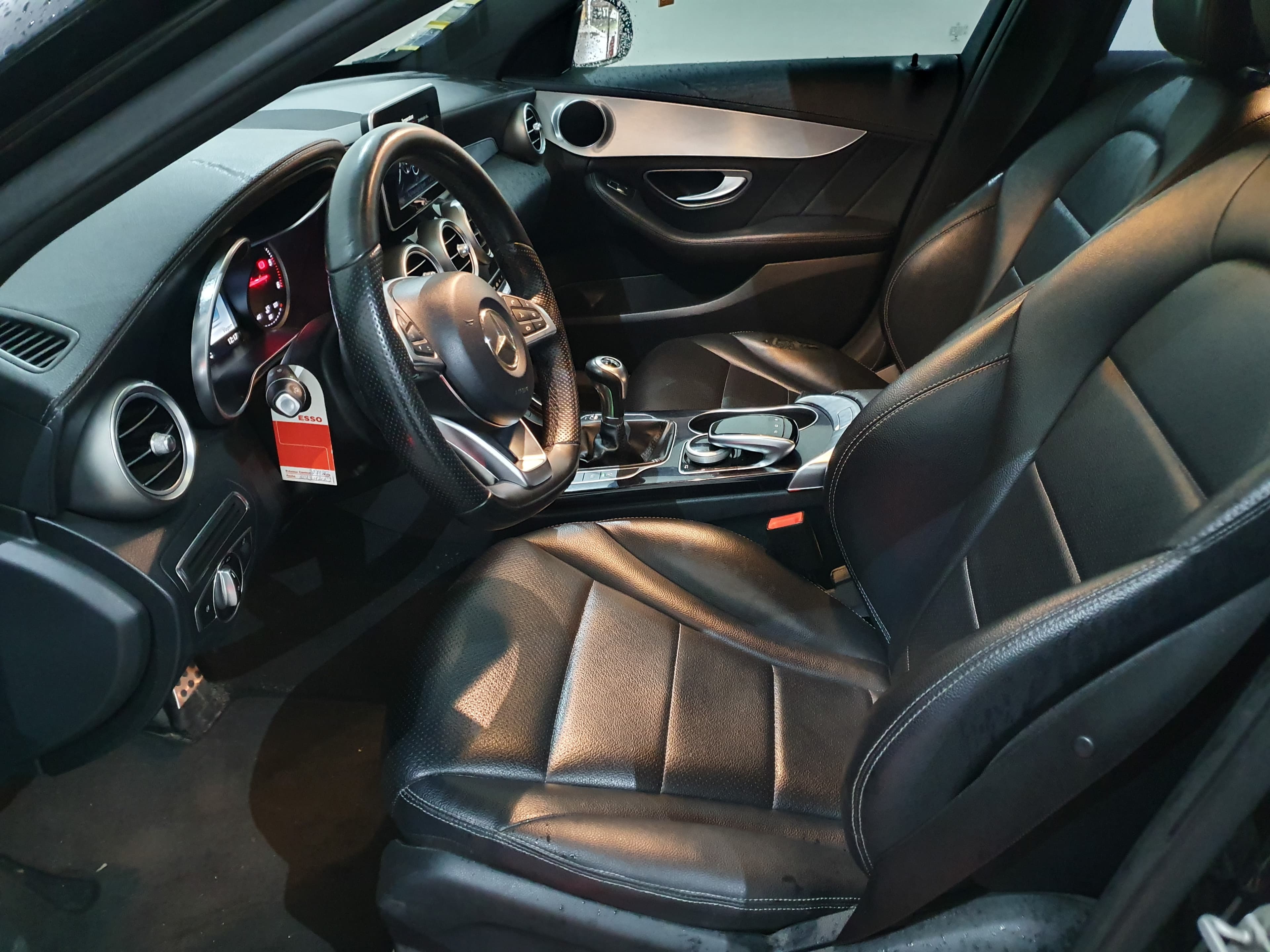 Mercedes-Benz C220 · Ano 2014 — image 32