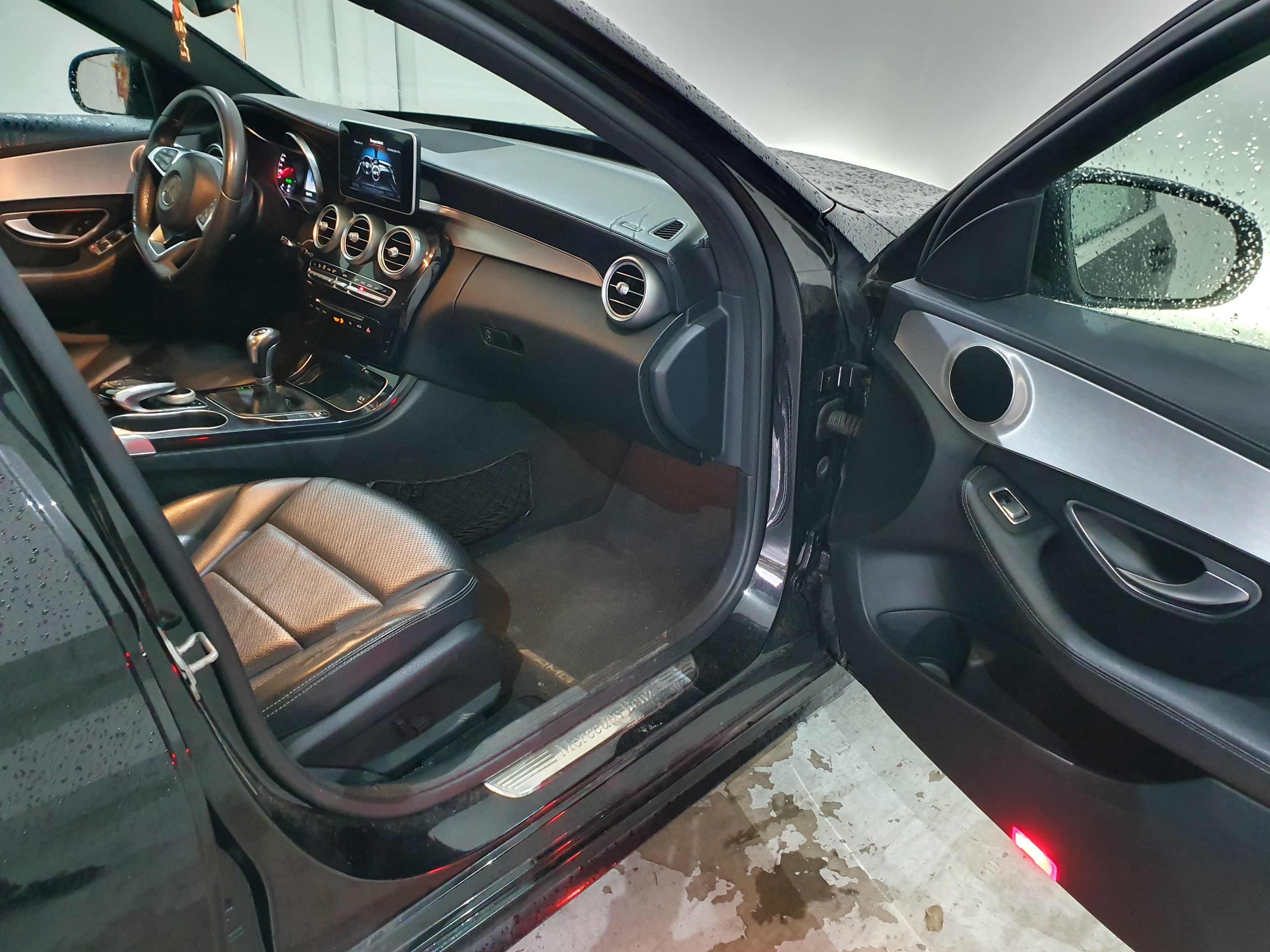 Mercedes-Benz C220 · Ano 2014 — image 23