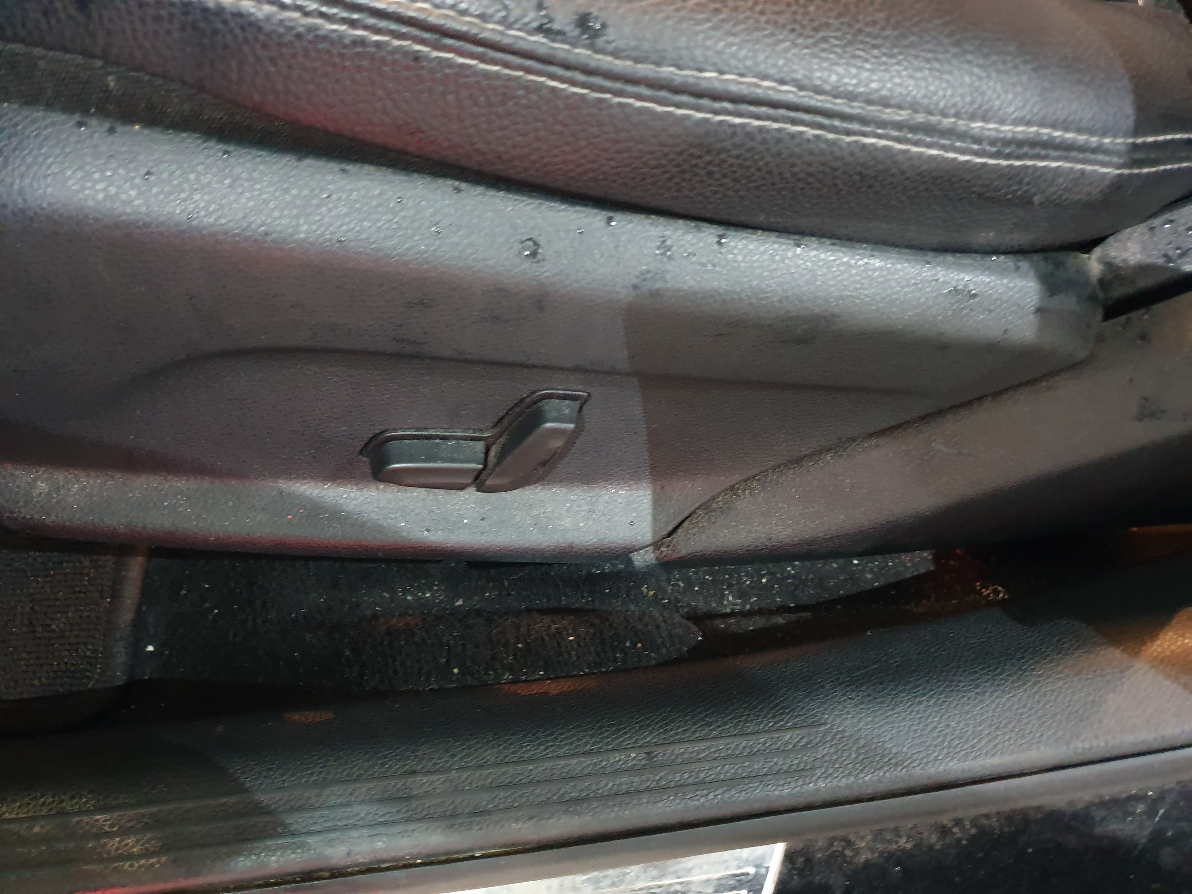 Mercedes-Benz C220 · Ano 2014 — image 33