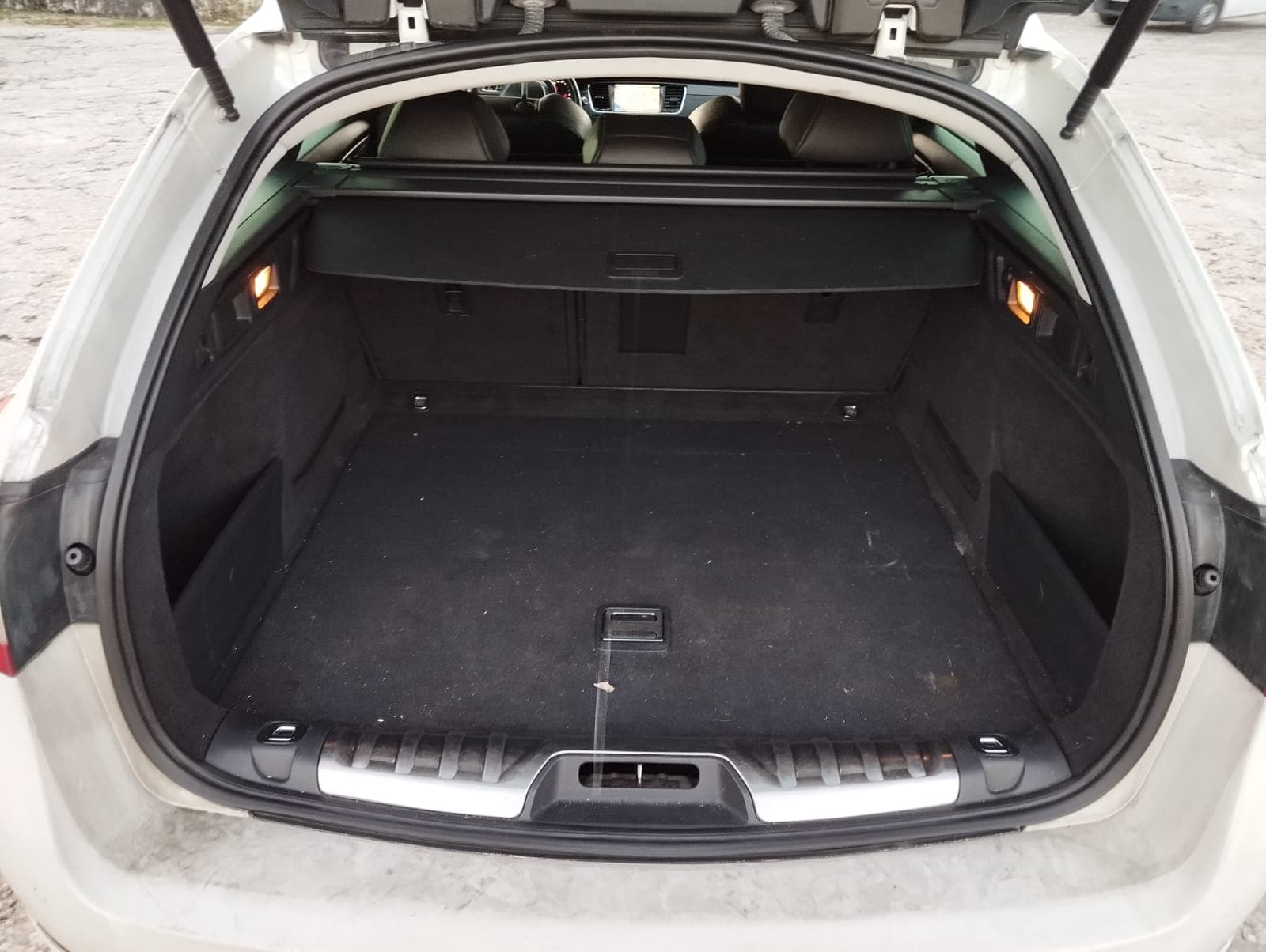 Peugeot 508 SW · Ano 2014 — imagem 17