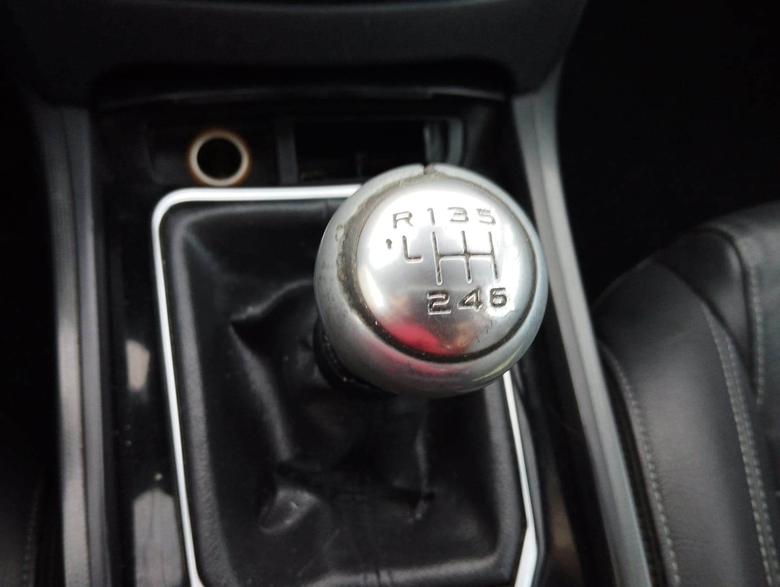 Peugeot 508 SW · Ano 2014 — imagem 20