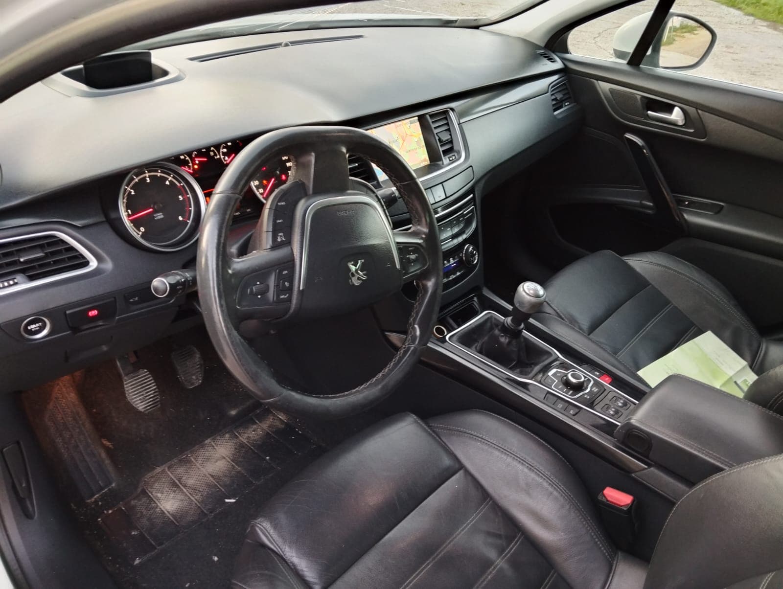 Peugeot 508 SW · Ano 2014 — imagem 24
