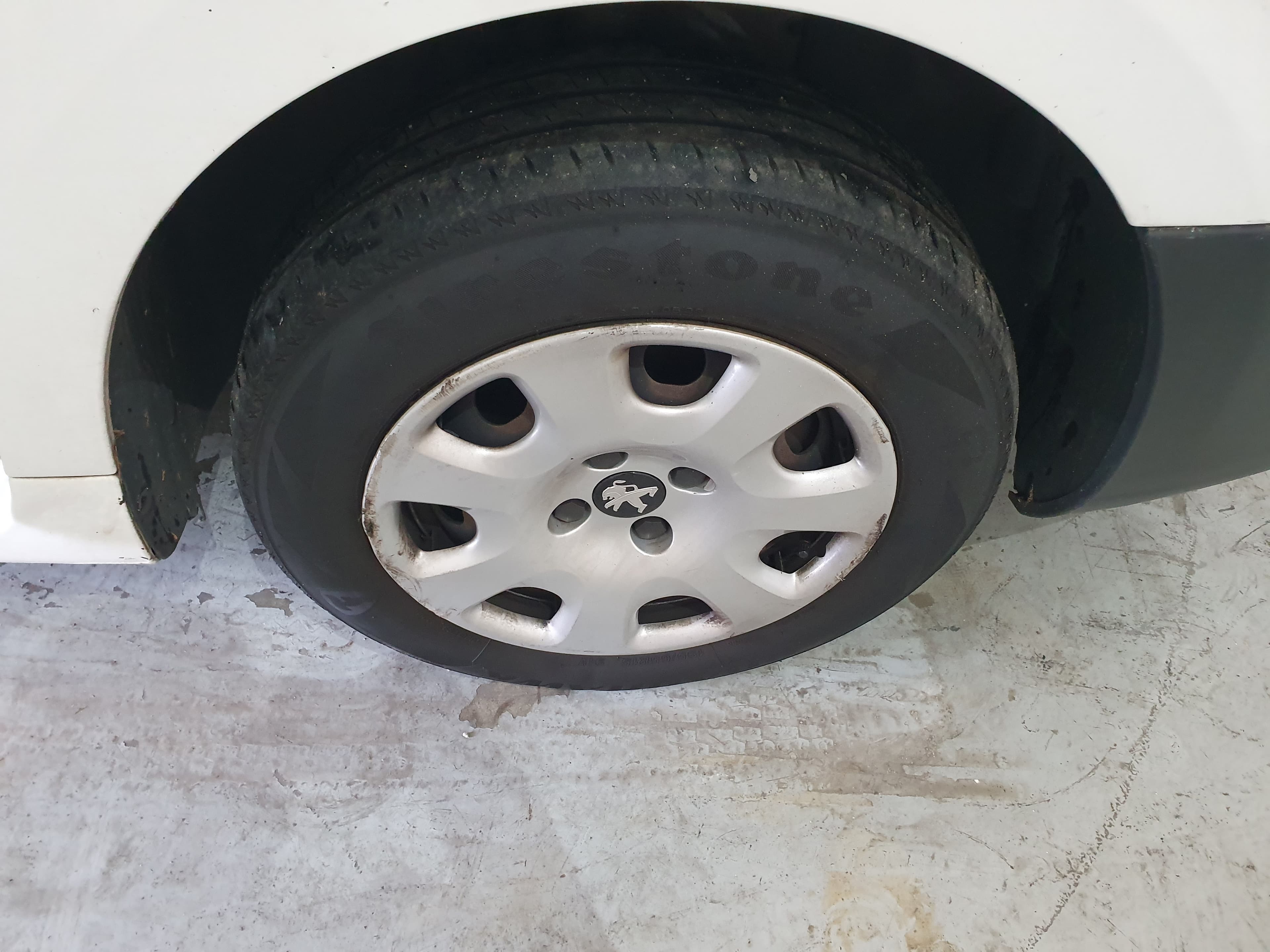Peugeot Partner · Year 2015 — image 10
