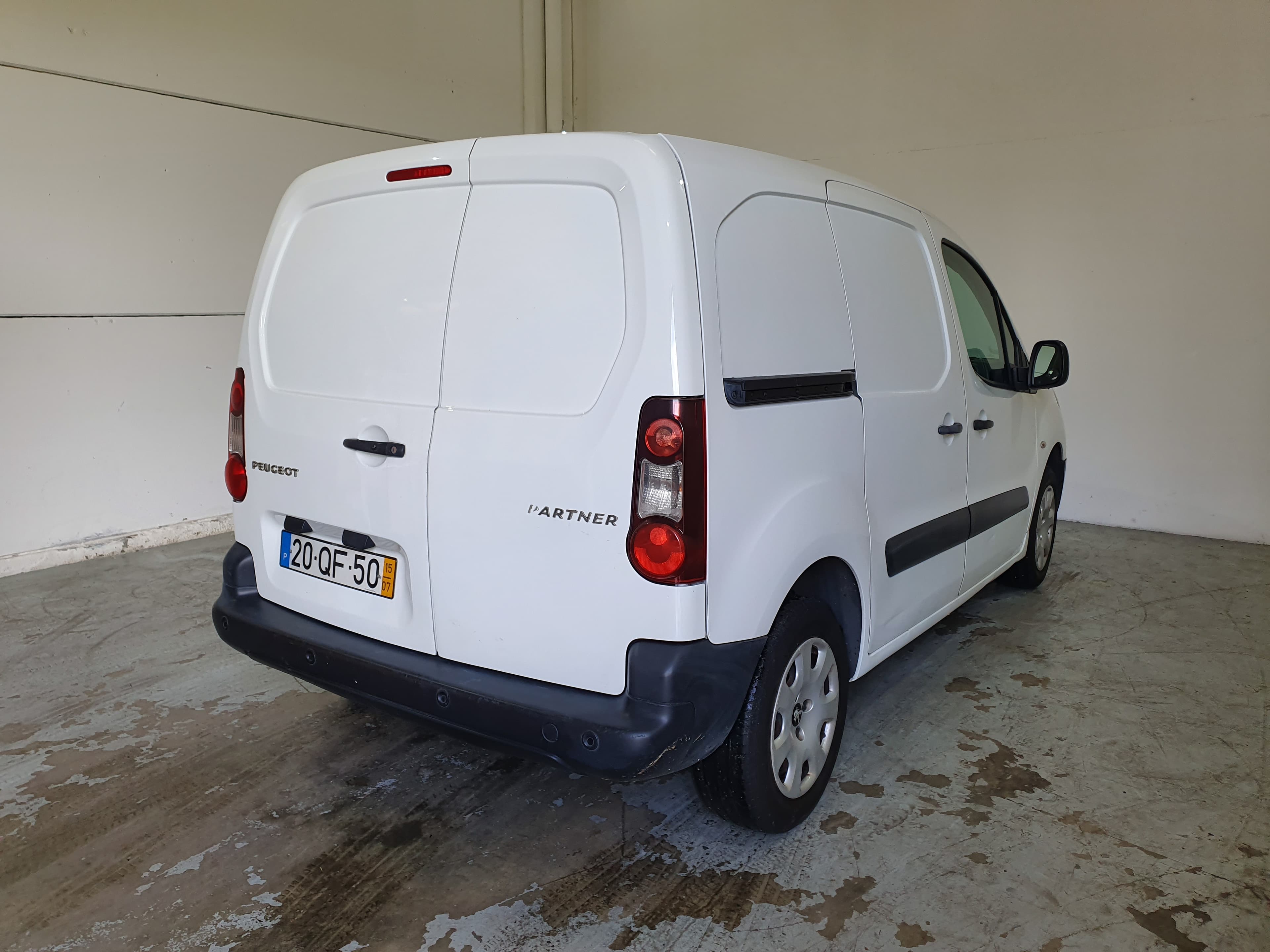Peugeot Partner · Year 2015 — image 4