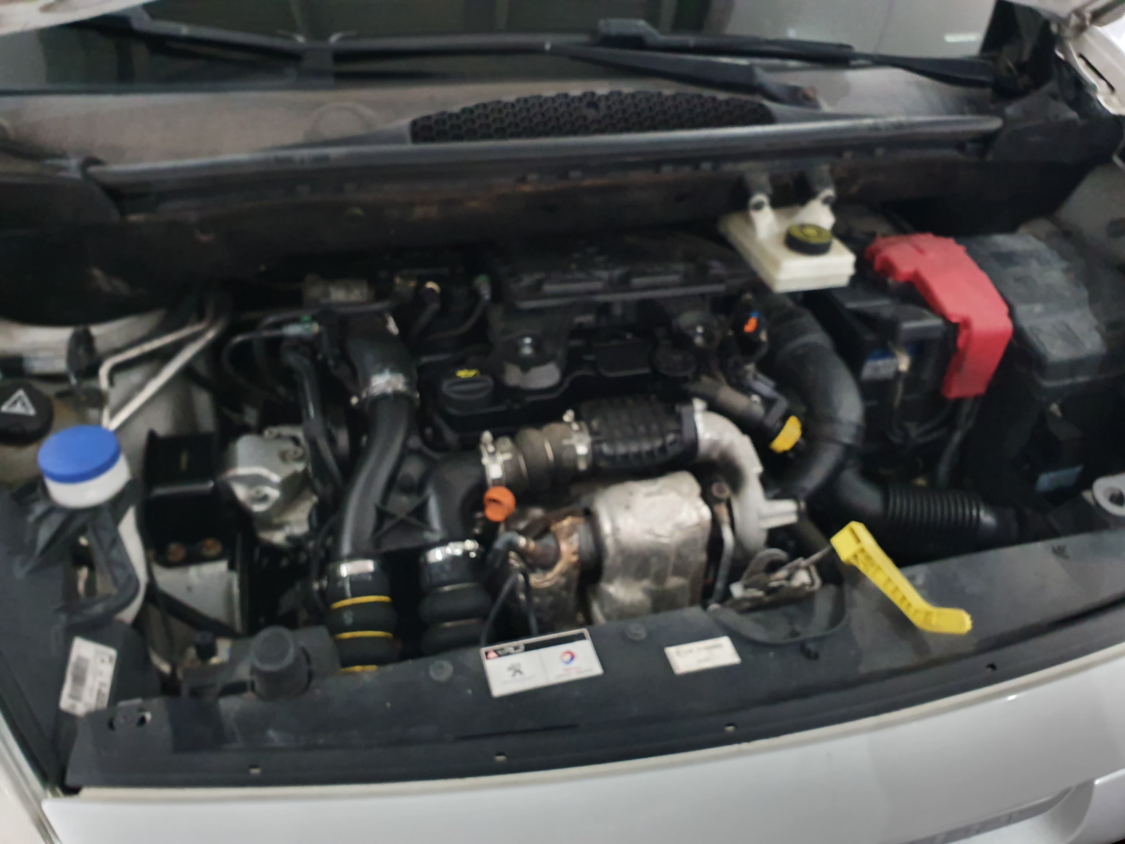 Peugeot Partner · Ano 2015 — imagem 36