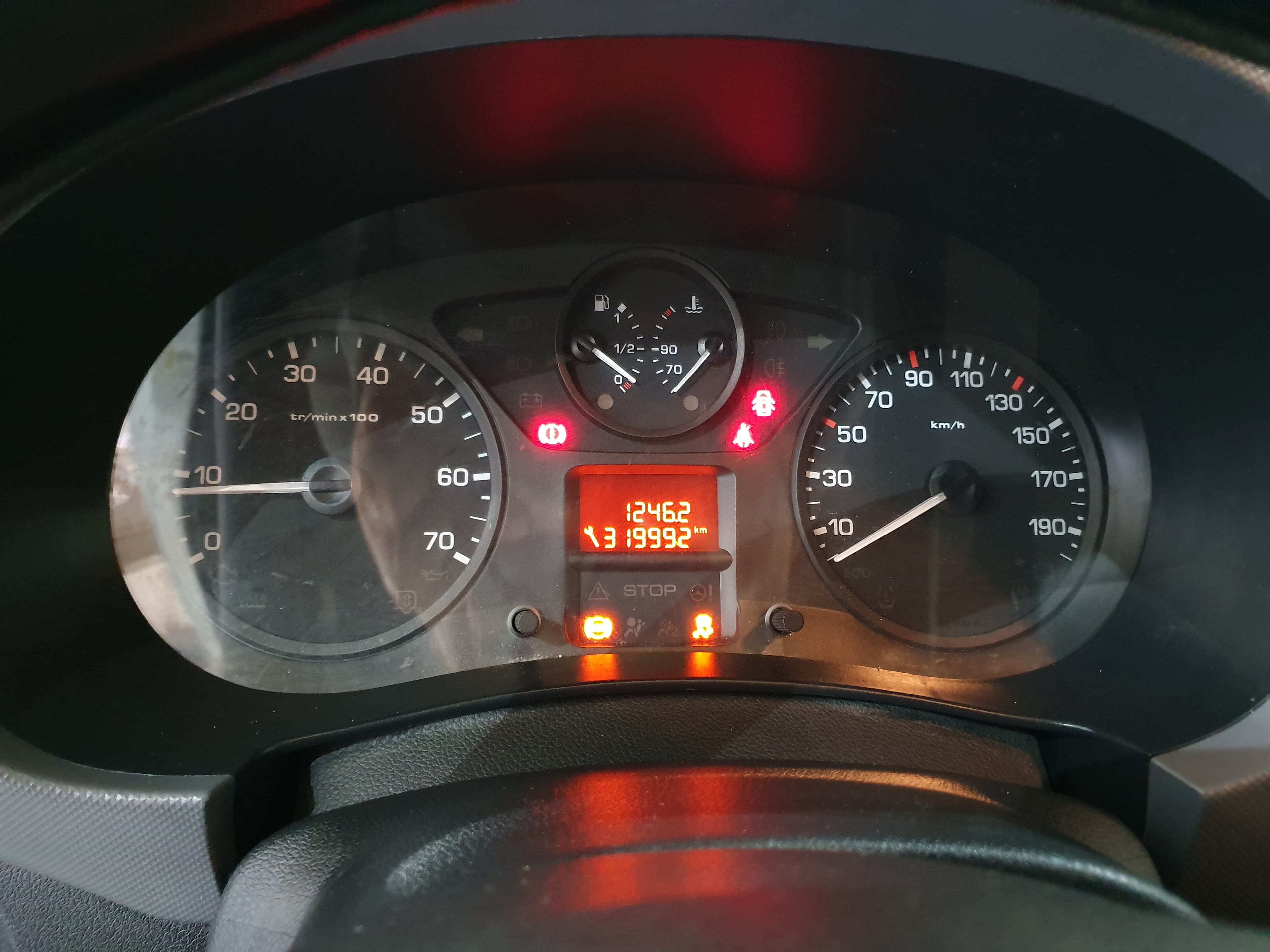 Peugeot Partner · Ano 2015 — imagem 33