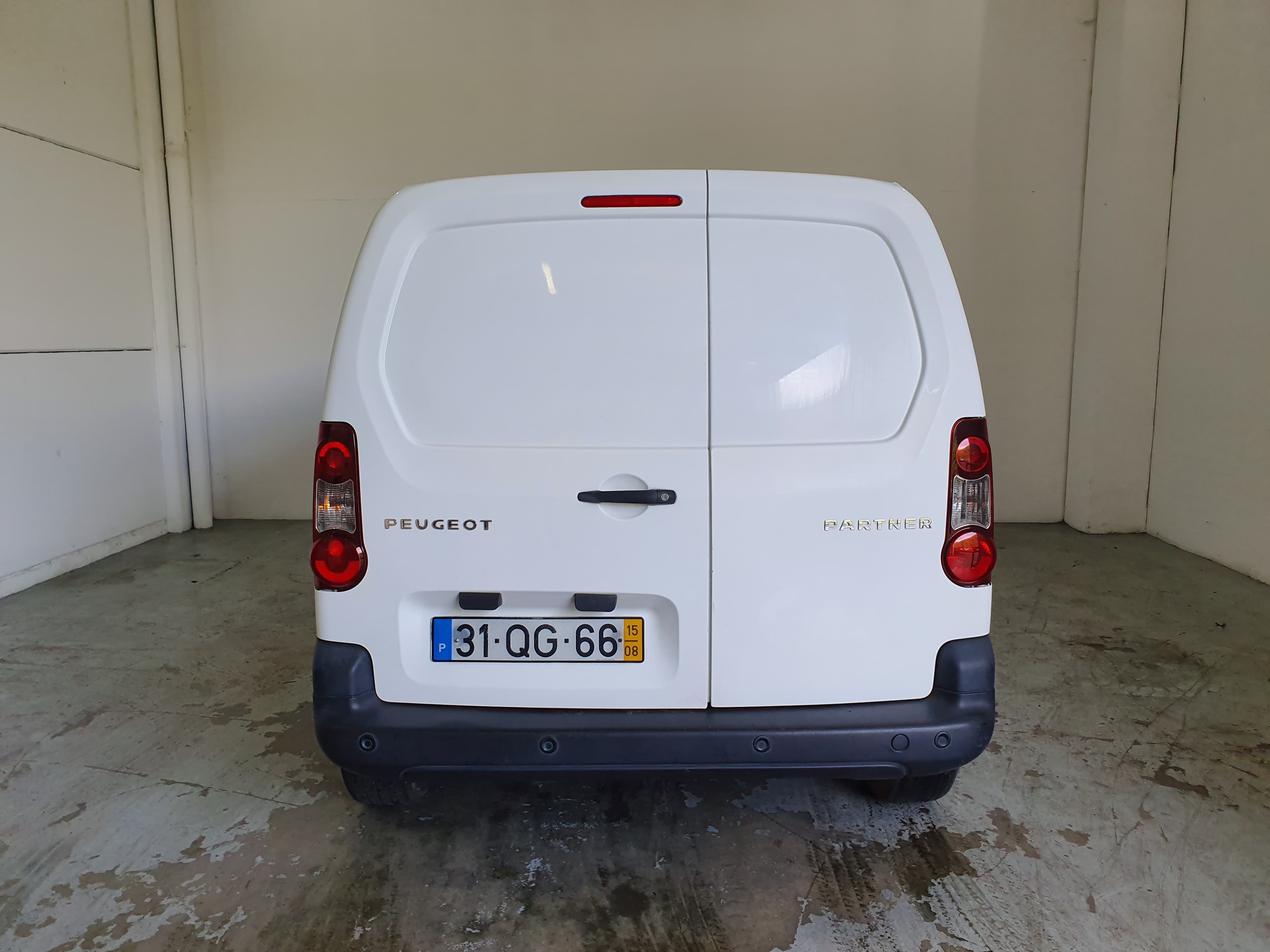 Peugeot Partner · Ano 2015 — imagem 6