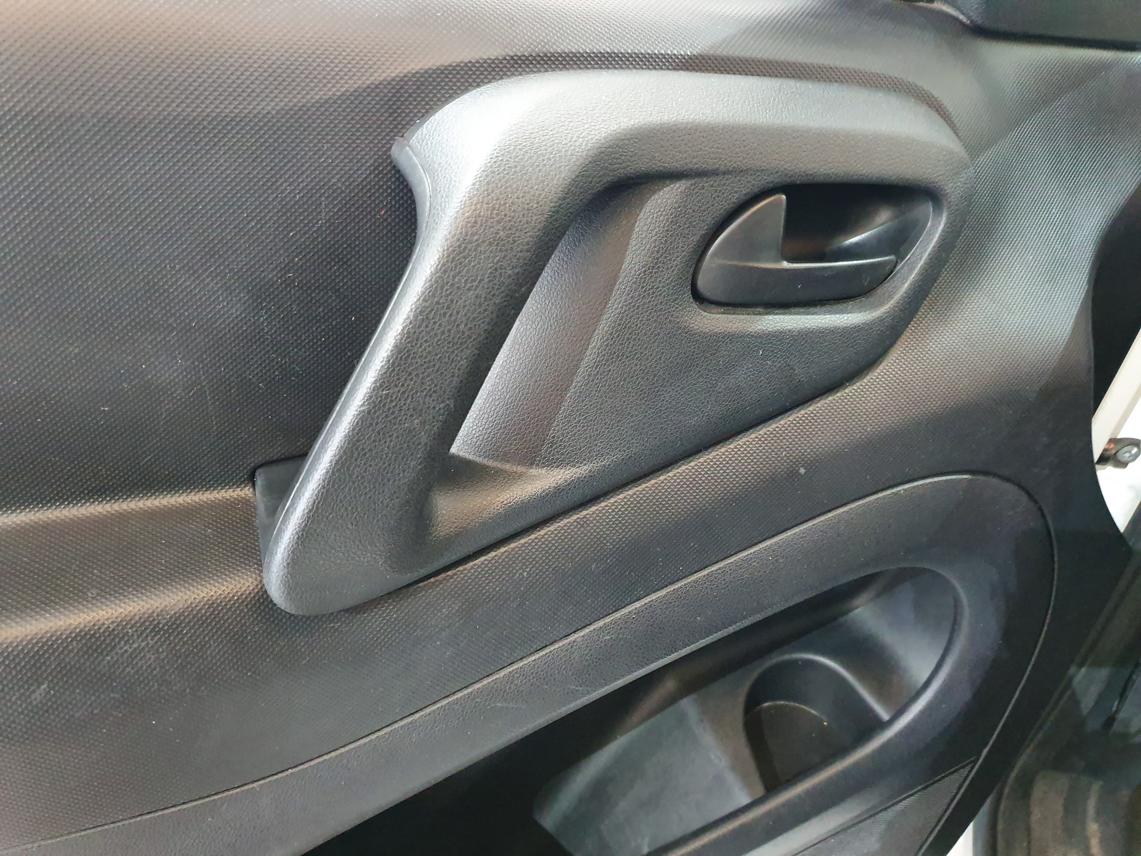Peugeot Partner · Ano 2015 — imagem 19