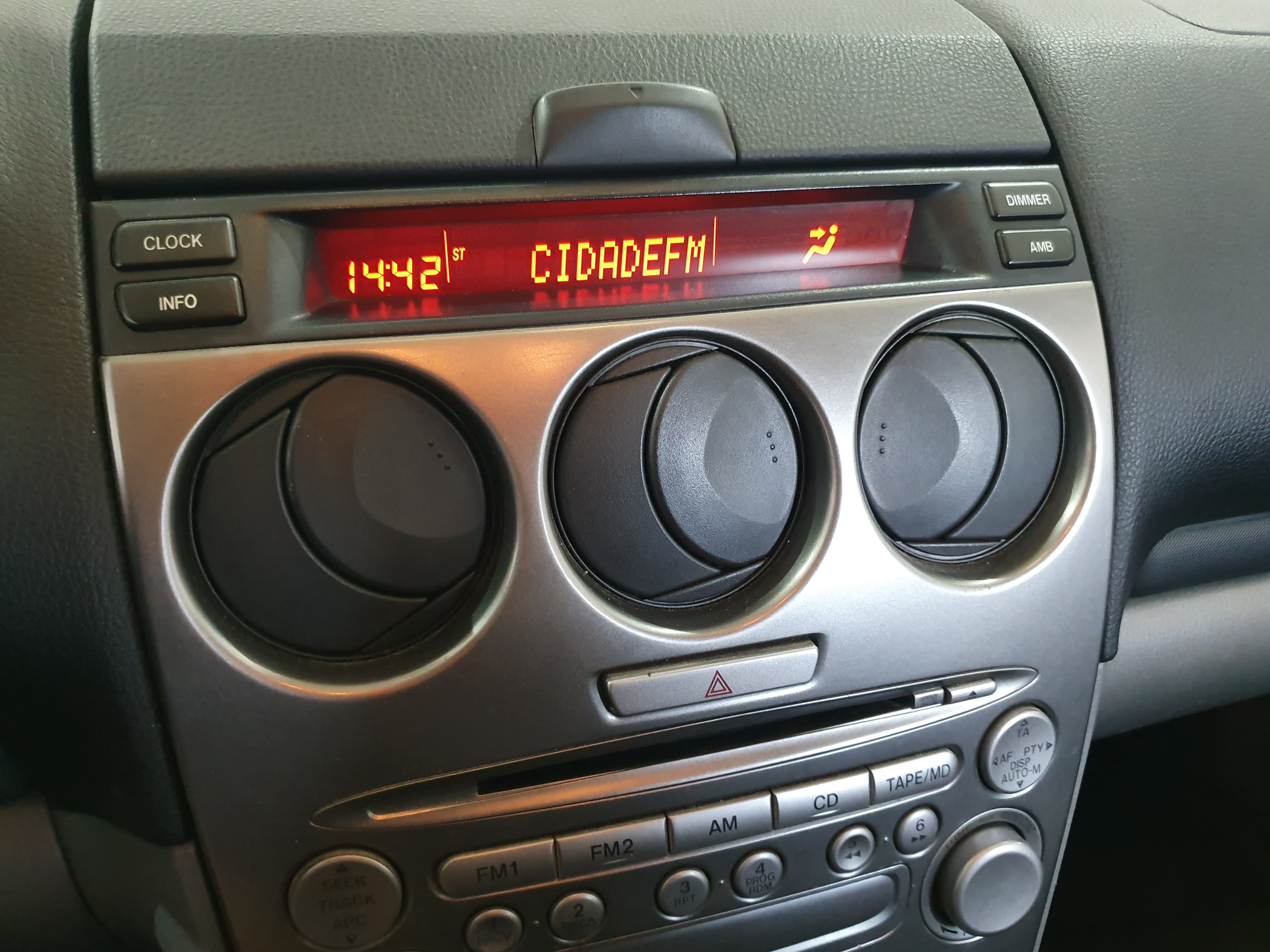 Mazda 6 · Ano 2003 — image 36