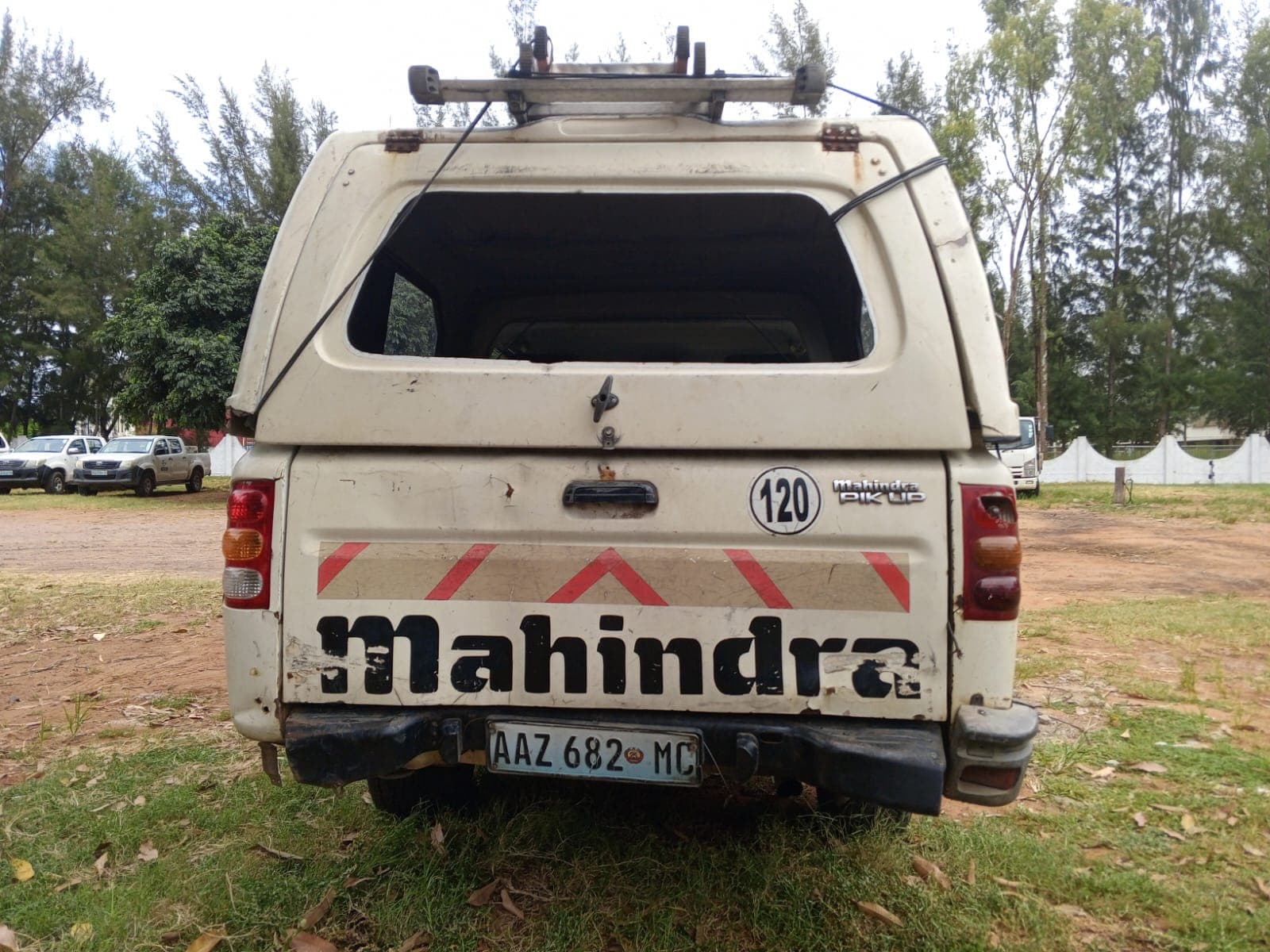Mahindra Pick Up — image 16
