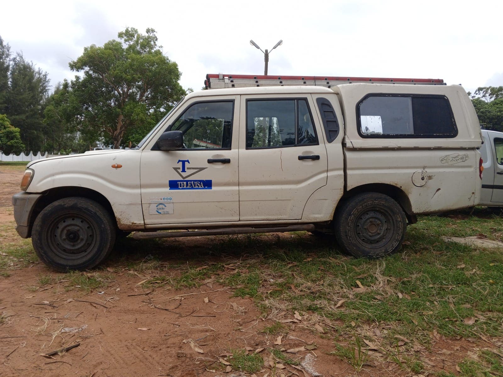 Mahindra Pick Up — image 1