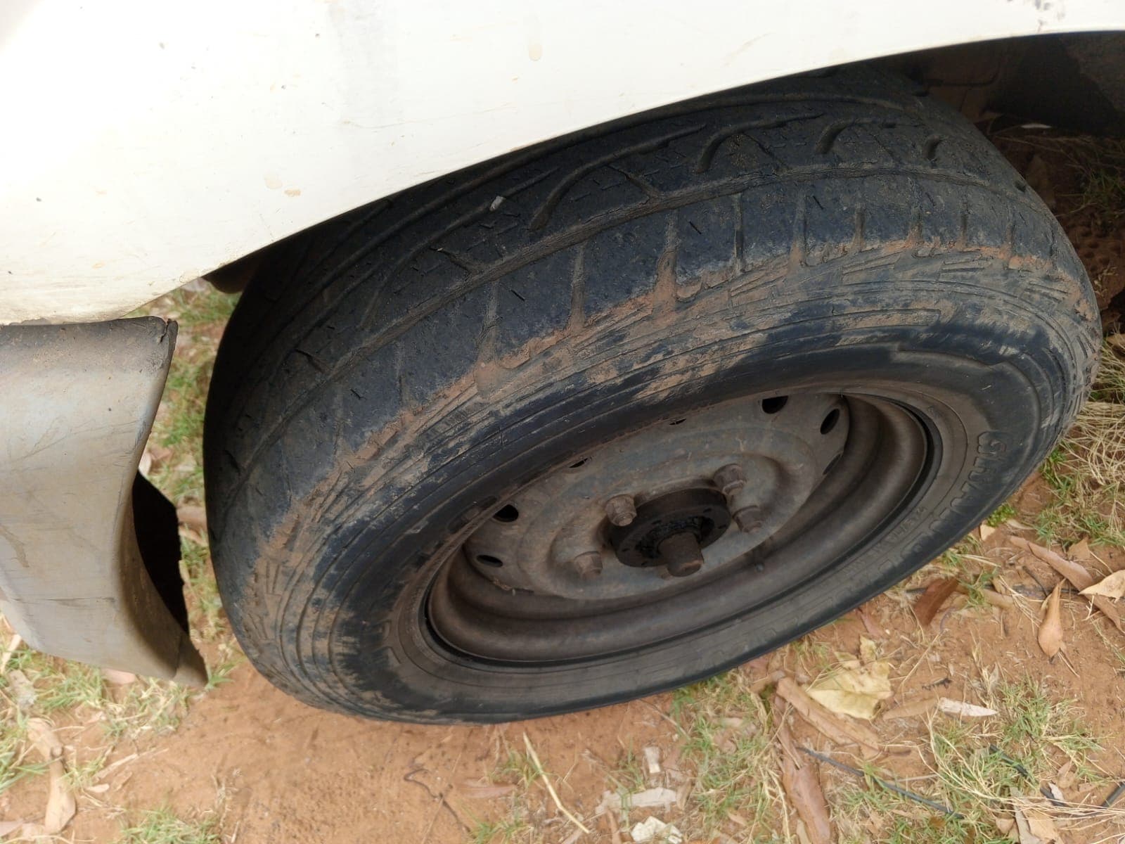 Mahindra Pick Up — image 8