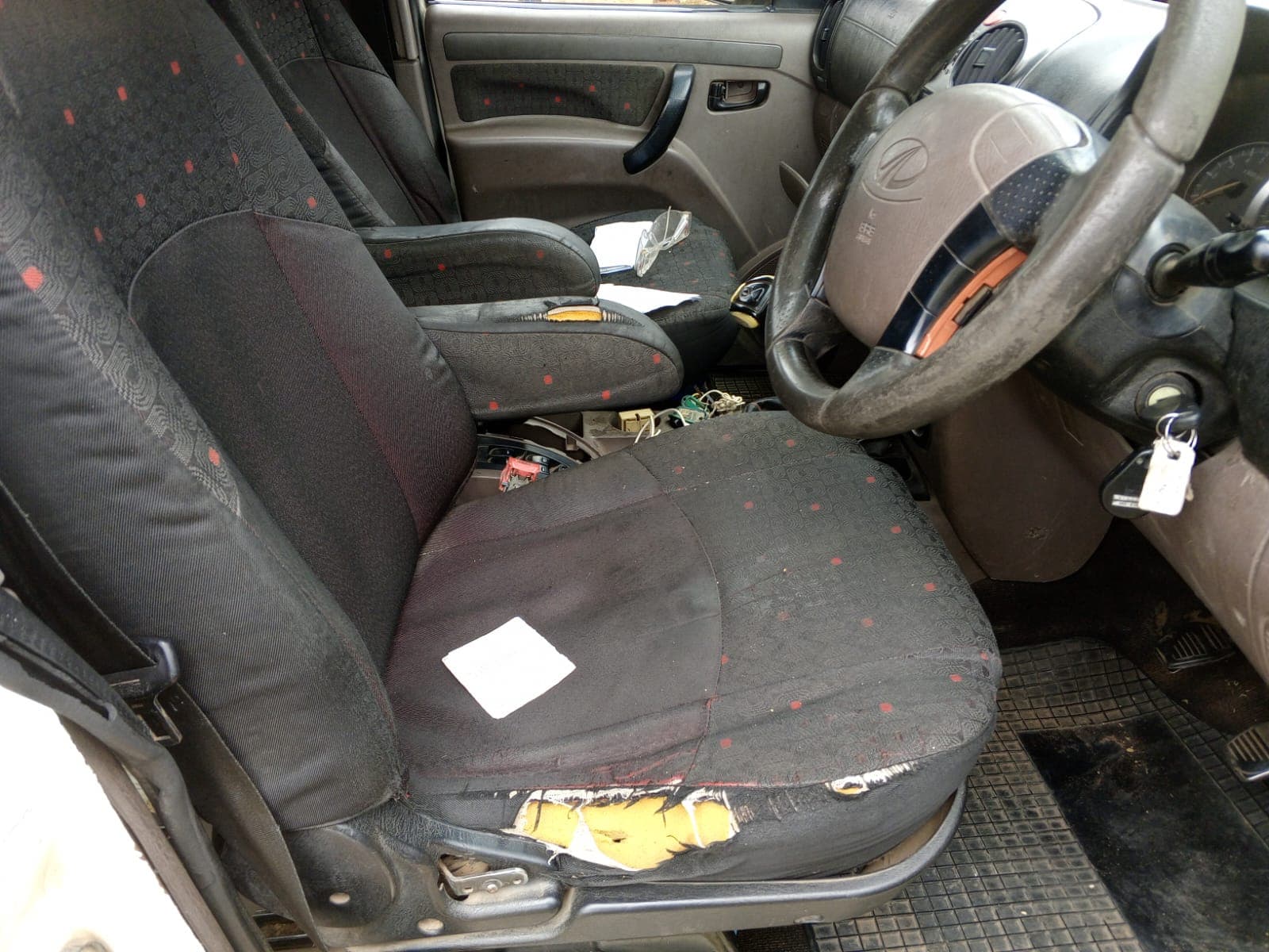 Mahindra Pick Up — image 12