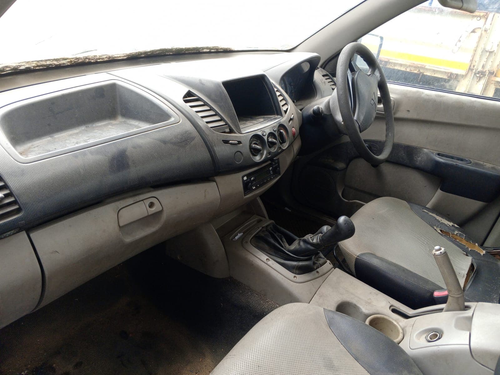 Mitsubishi L200 — imagem 11