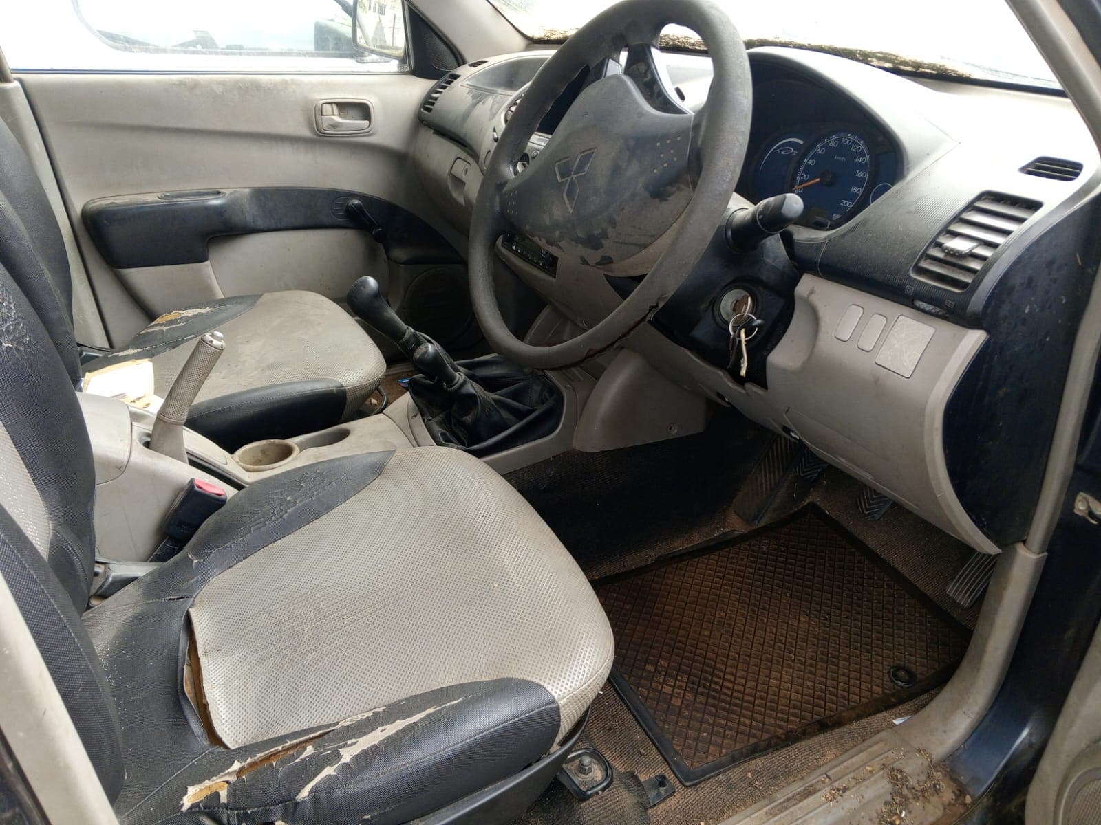 Mitsubishi L200 — imagem 13