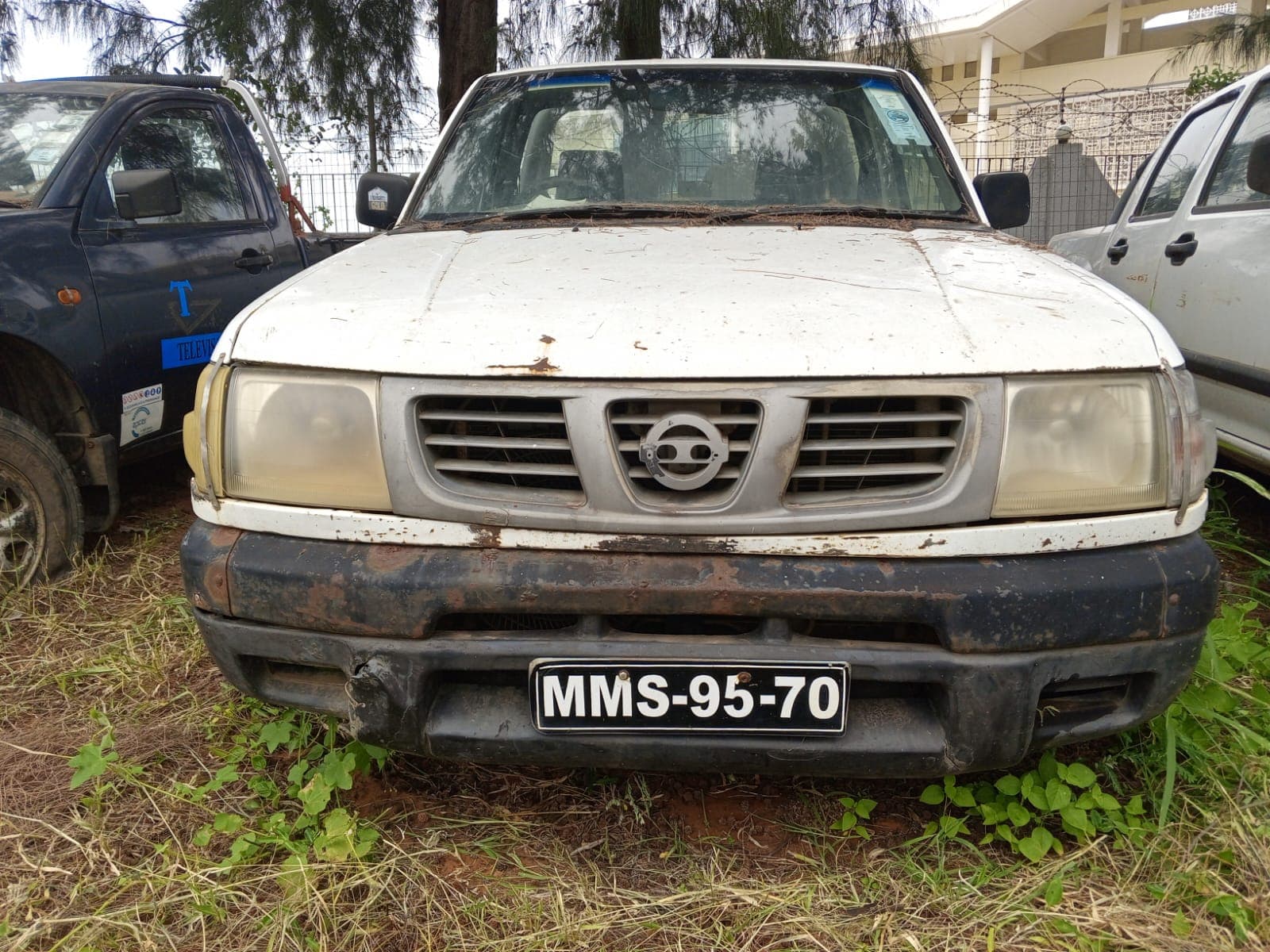 Nissan Hardbody — imagem 7