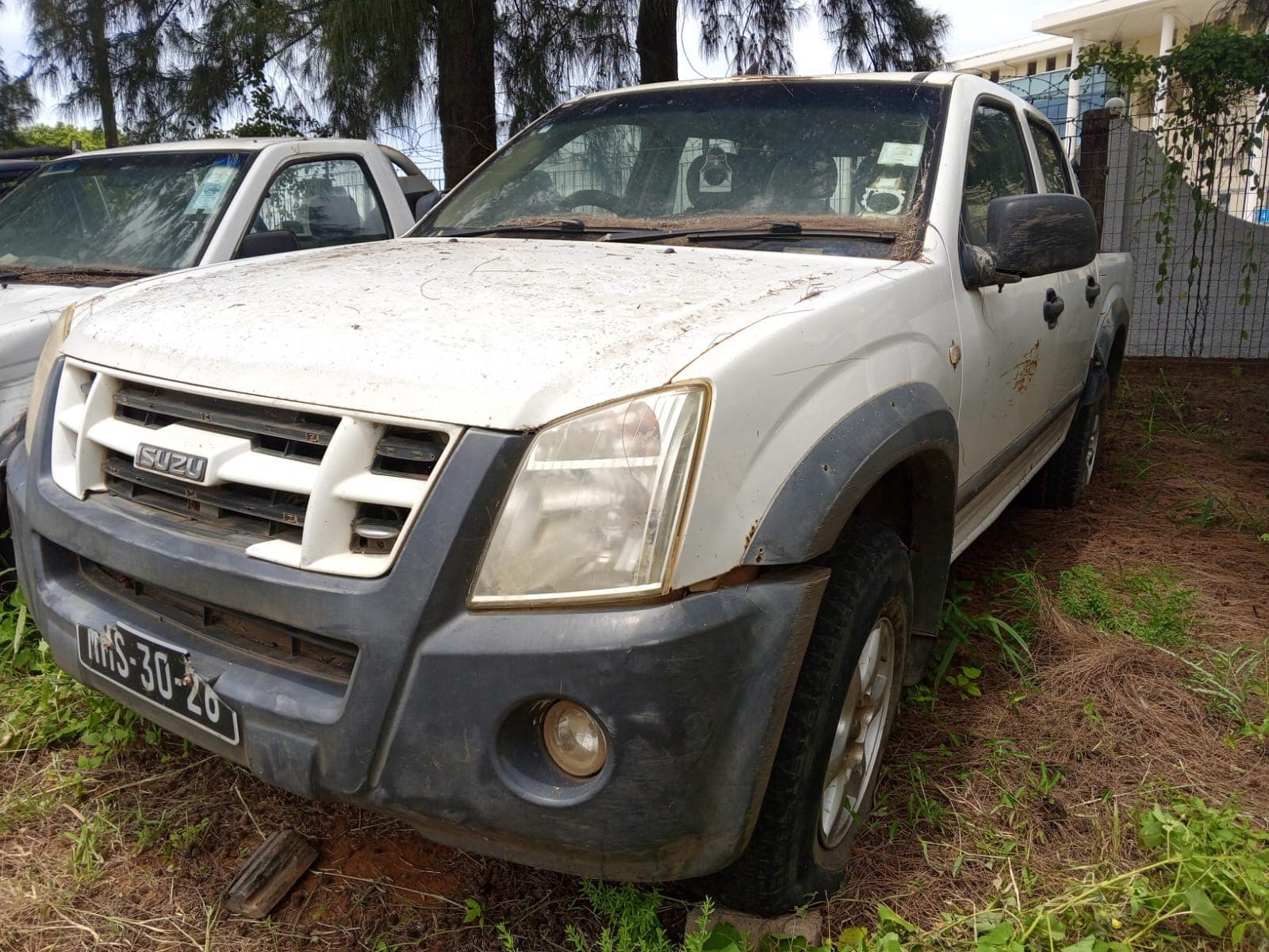 Isuzu KB250 — imagen 3