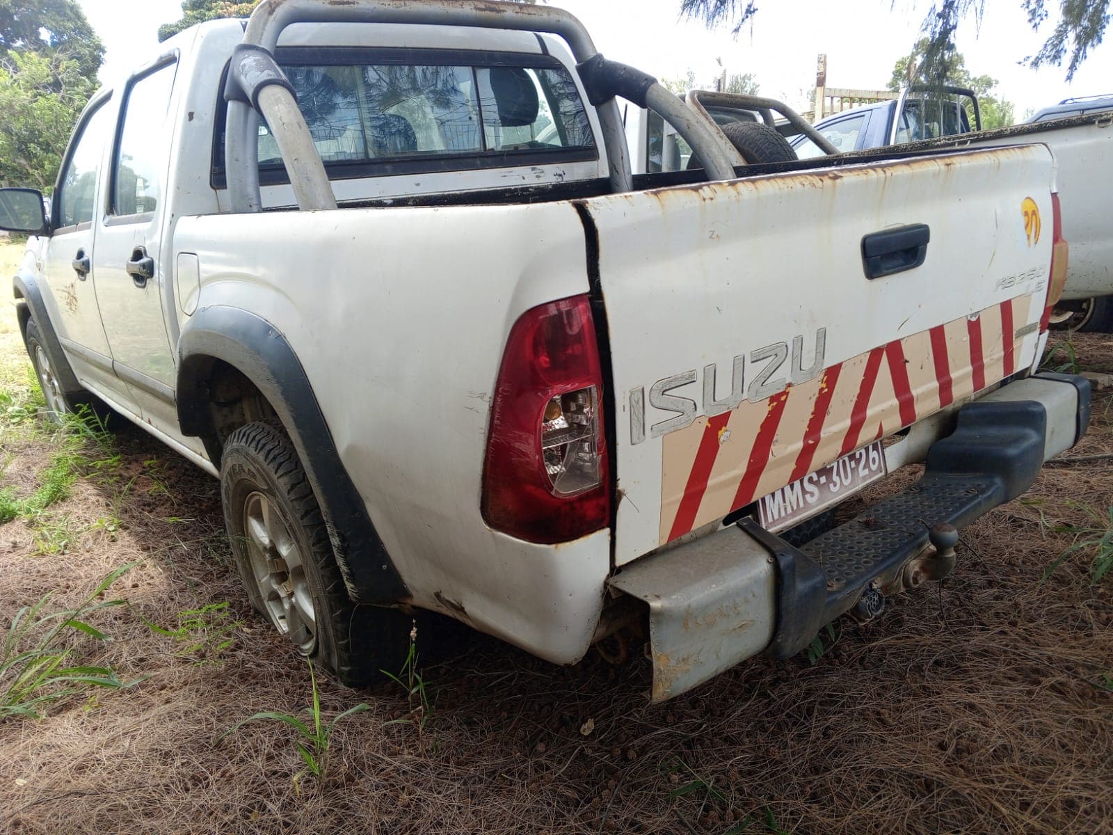 Isuzu KB250 — imagen 5
