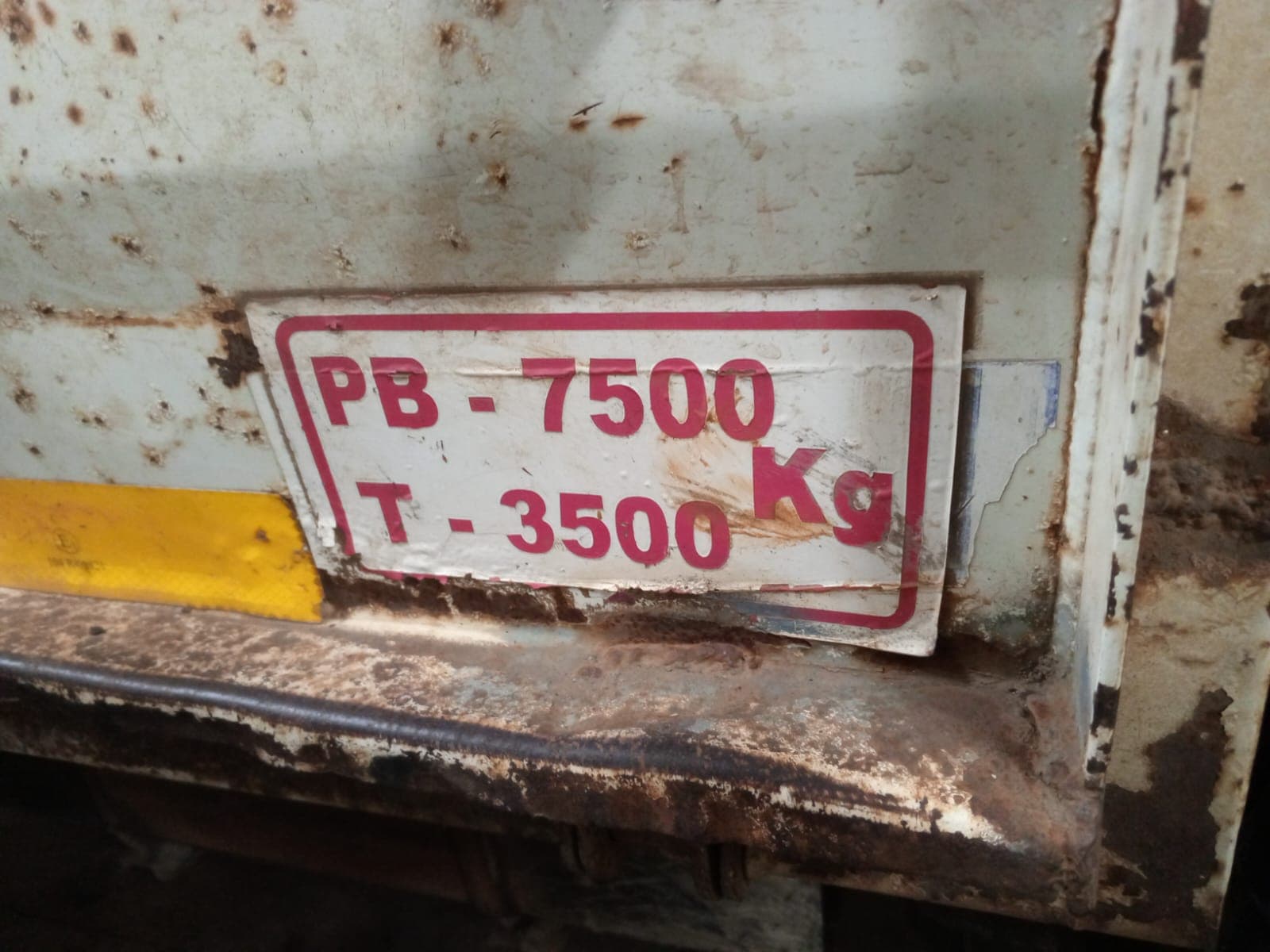 Isuzu NPR400 — imagem 13