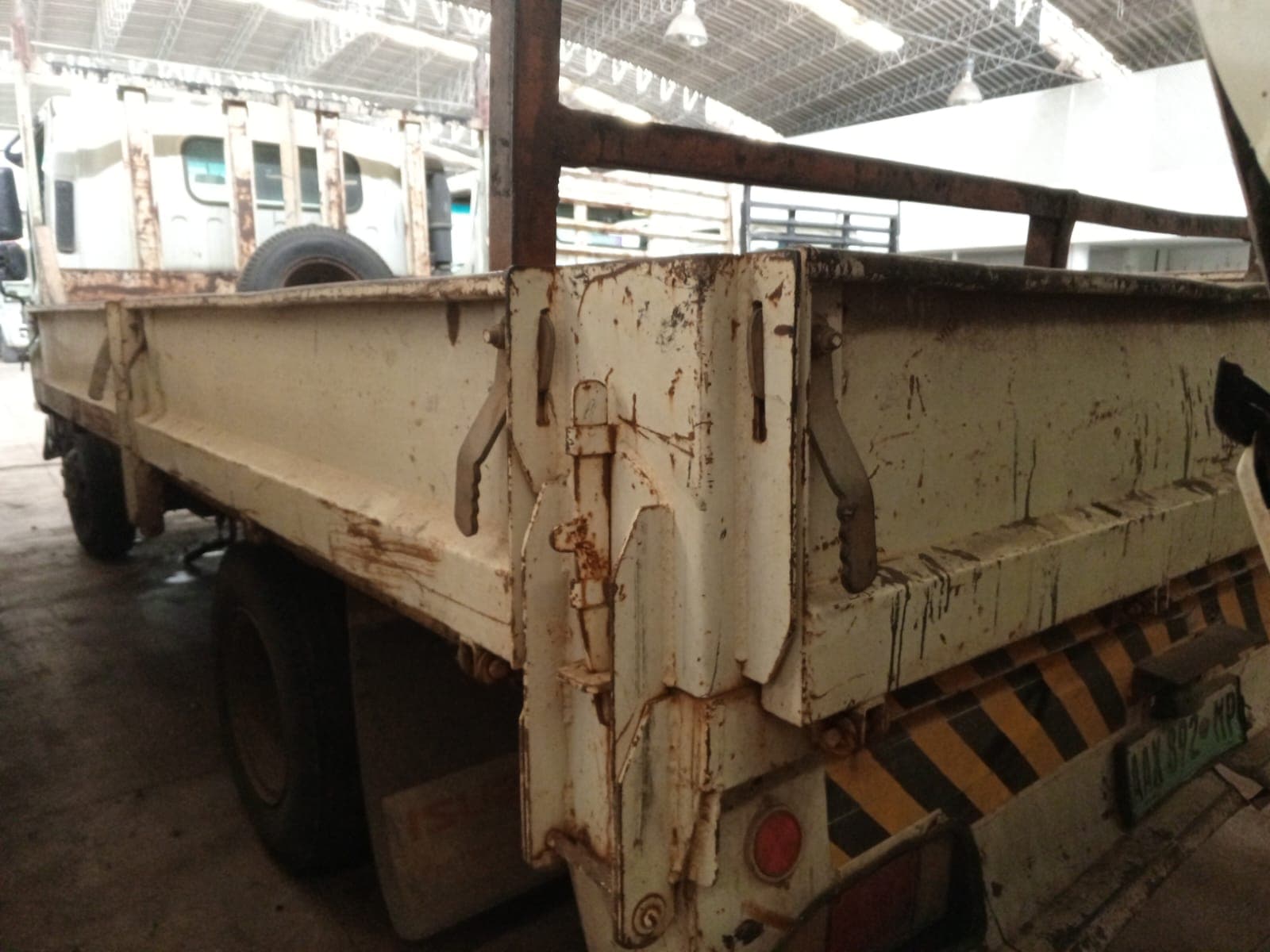 Isuzu NPR400 — imagem 3