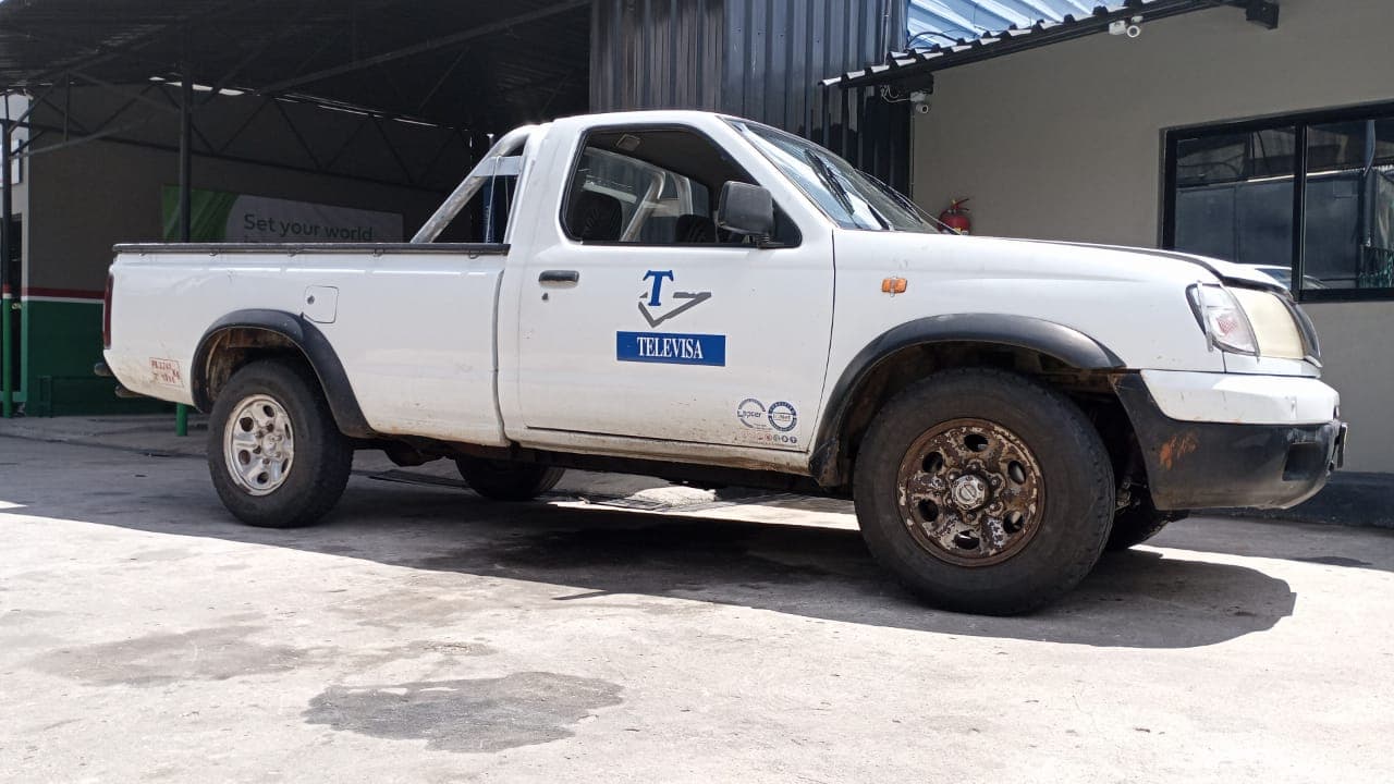 Nissan Hardbody — imagem 9