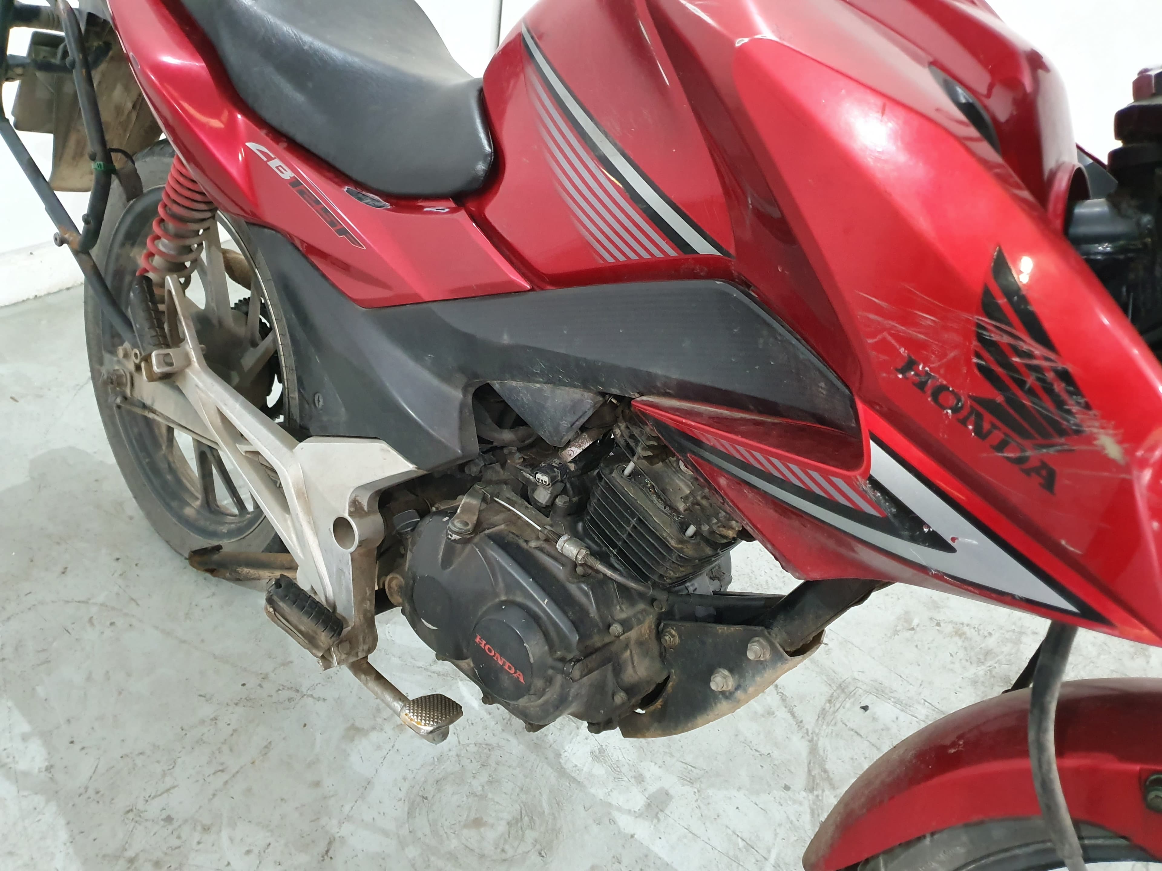 Honda CB 125F · Ano 2015 — imagem 6