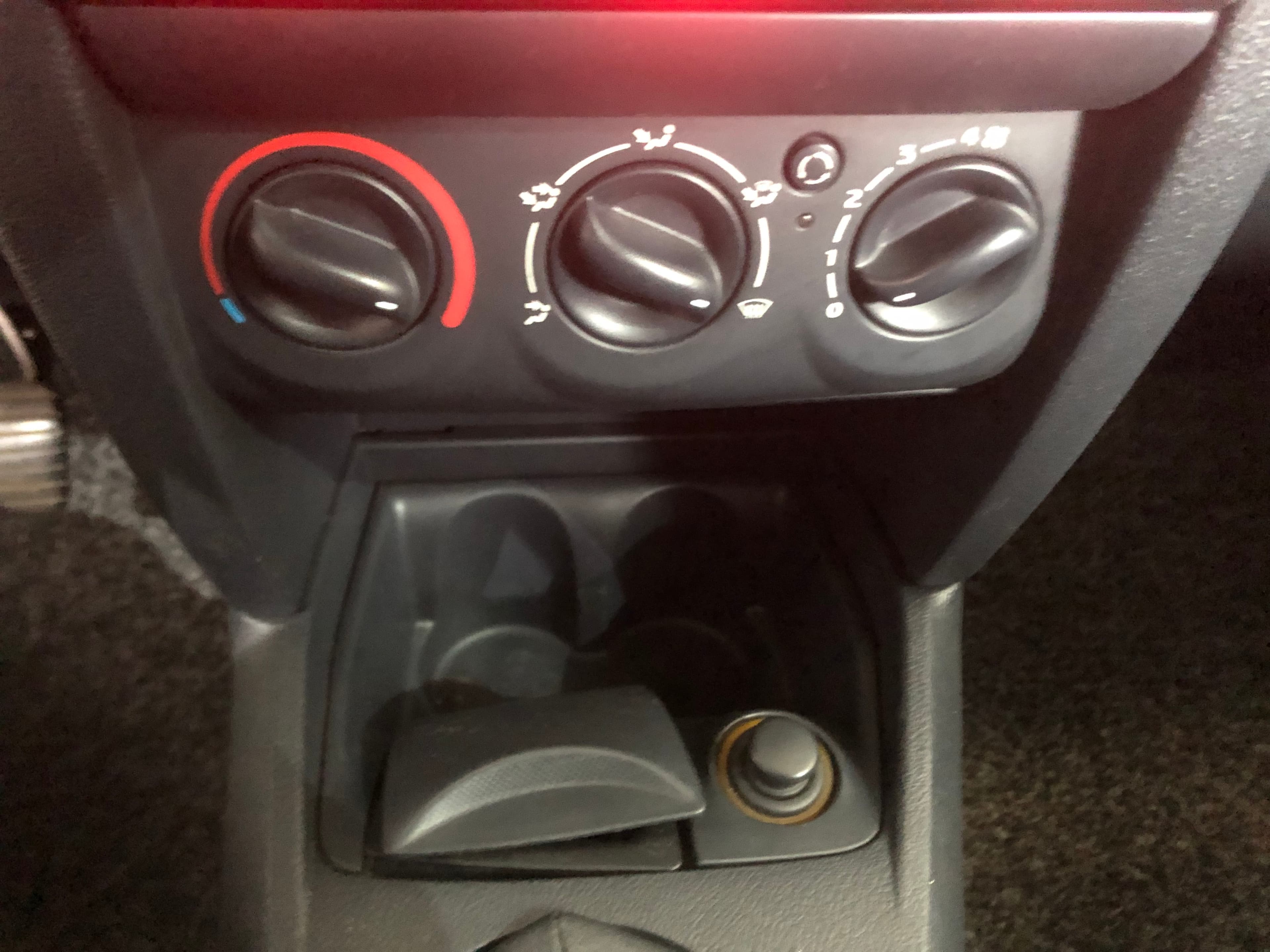 Renault Clio 1.5 DCI · 2001 — imagem 29