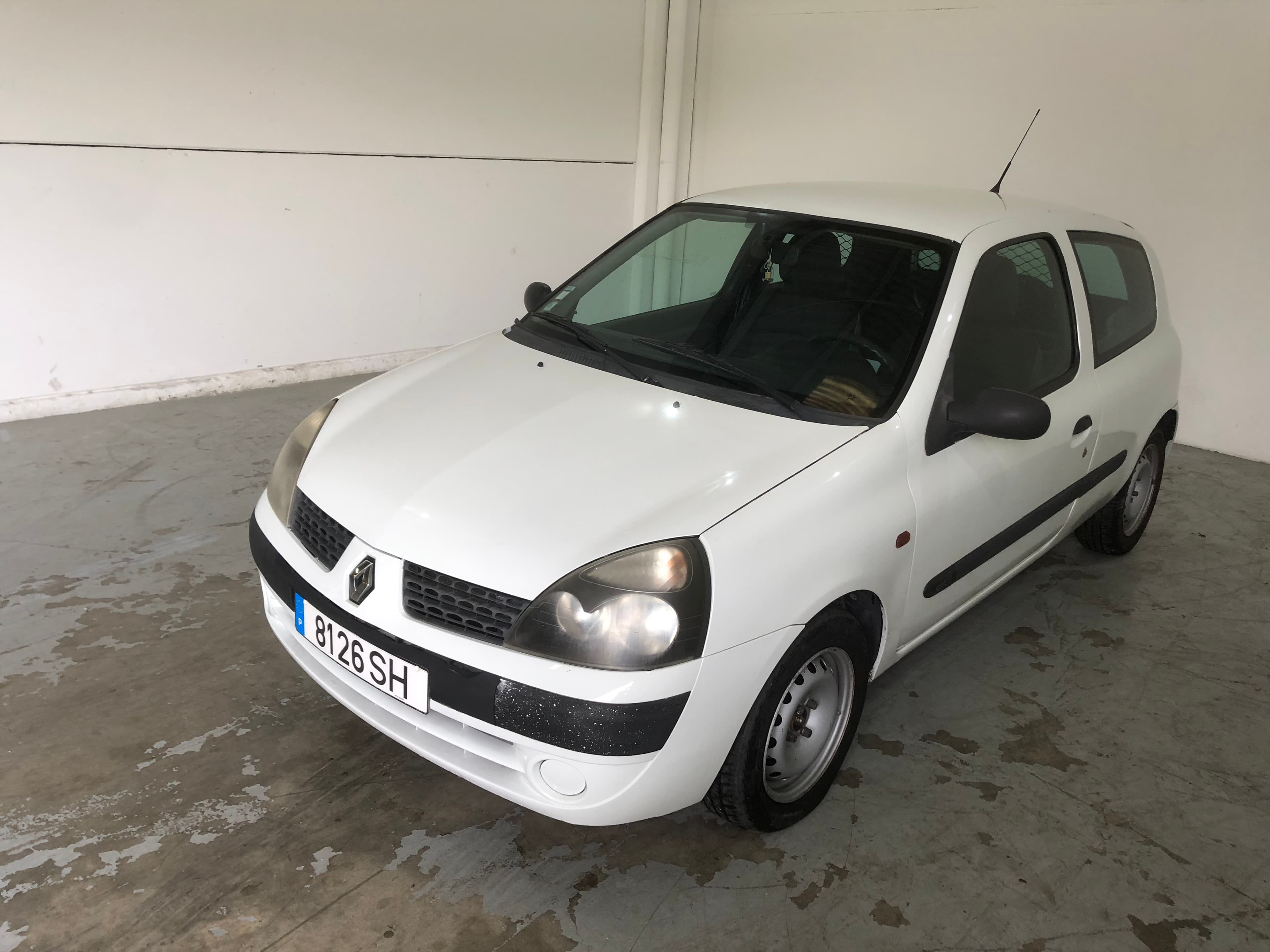 Renault Clio 1.5 DCI · 2001 — imagem 3