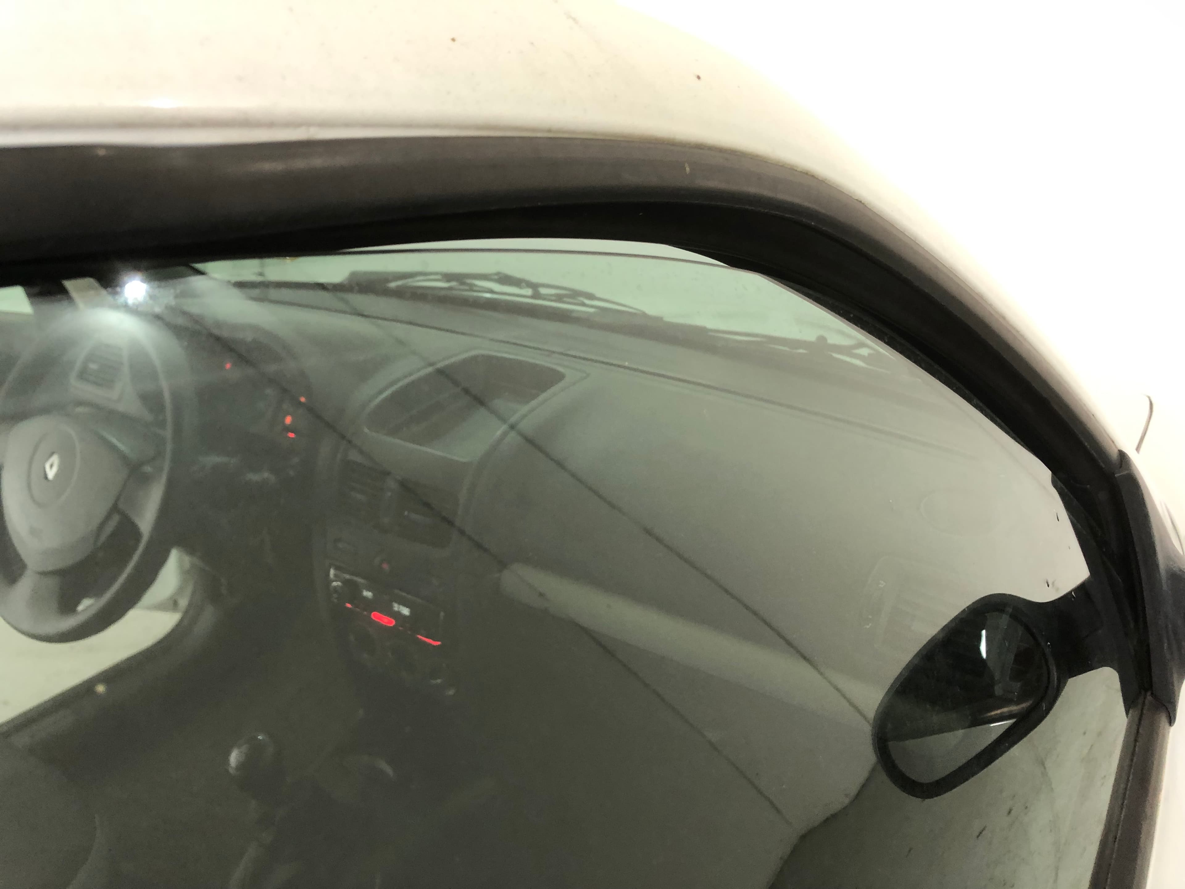 Renault Clio 1.5 DCI · 2001 — imagem 10