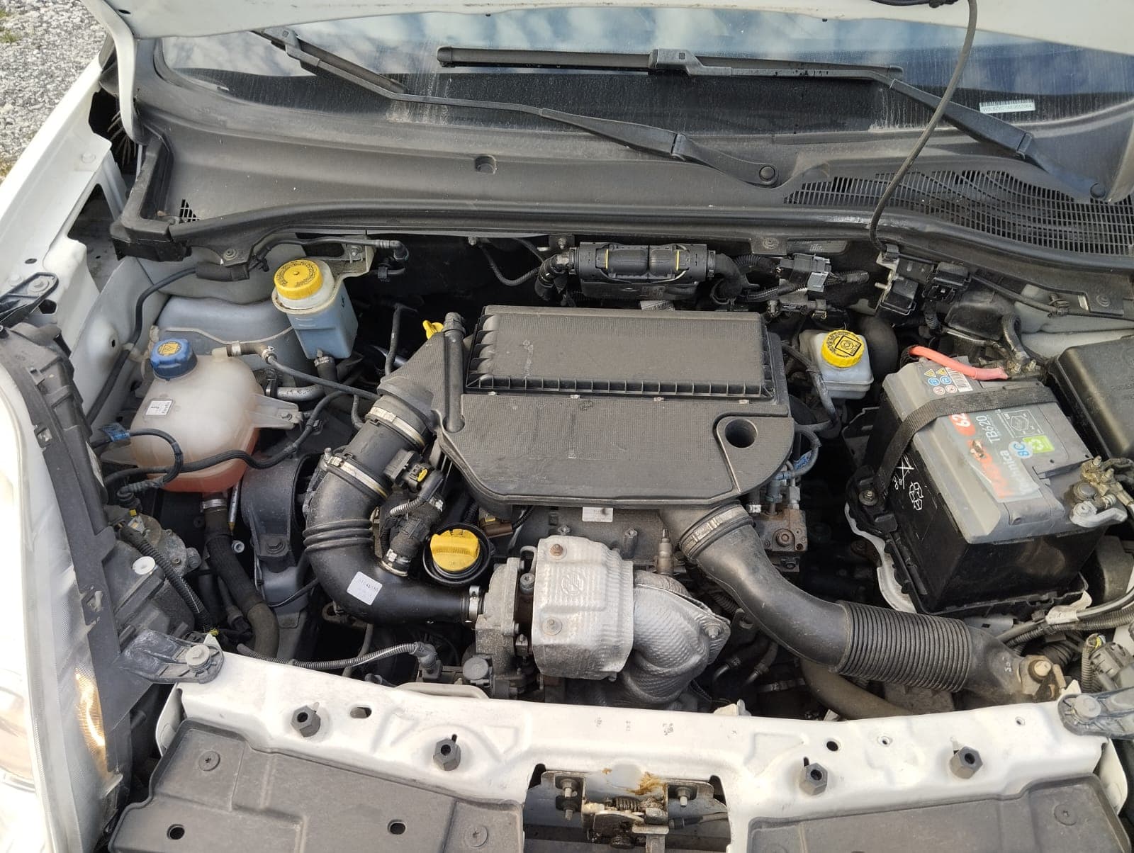 Opel Combo D Van 1.3 CDTI · Ano 2014 — imagen 9