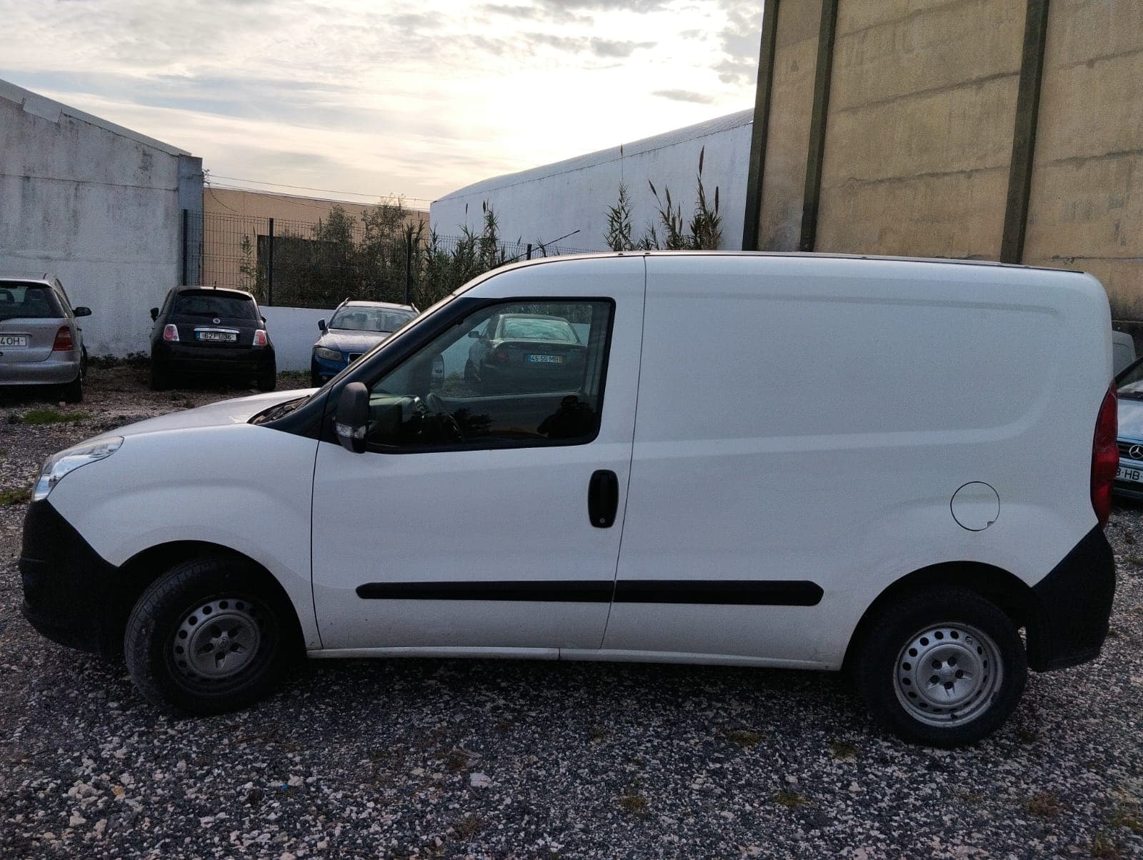 Opel Combo D Van 1.3 CDTI · Ano 2014 — imagen 4