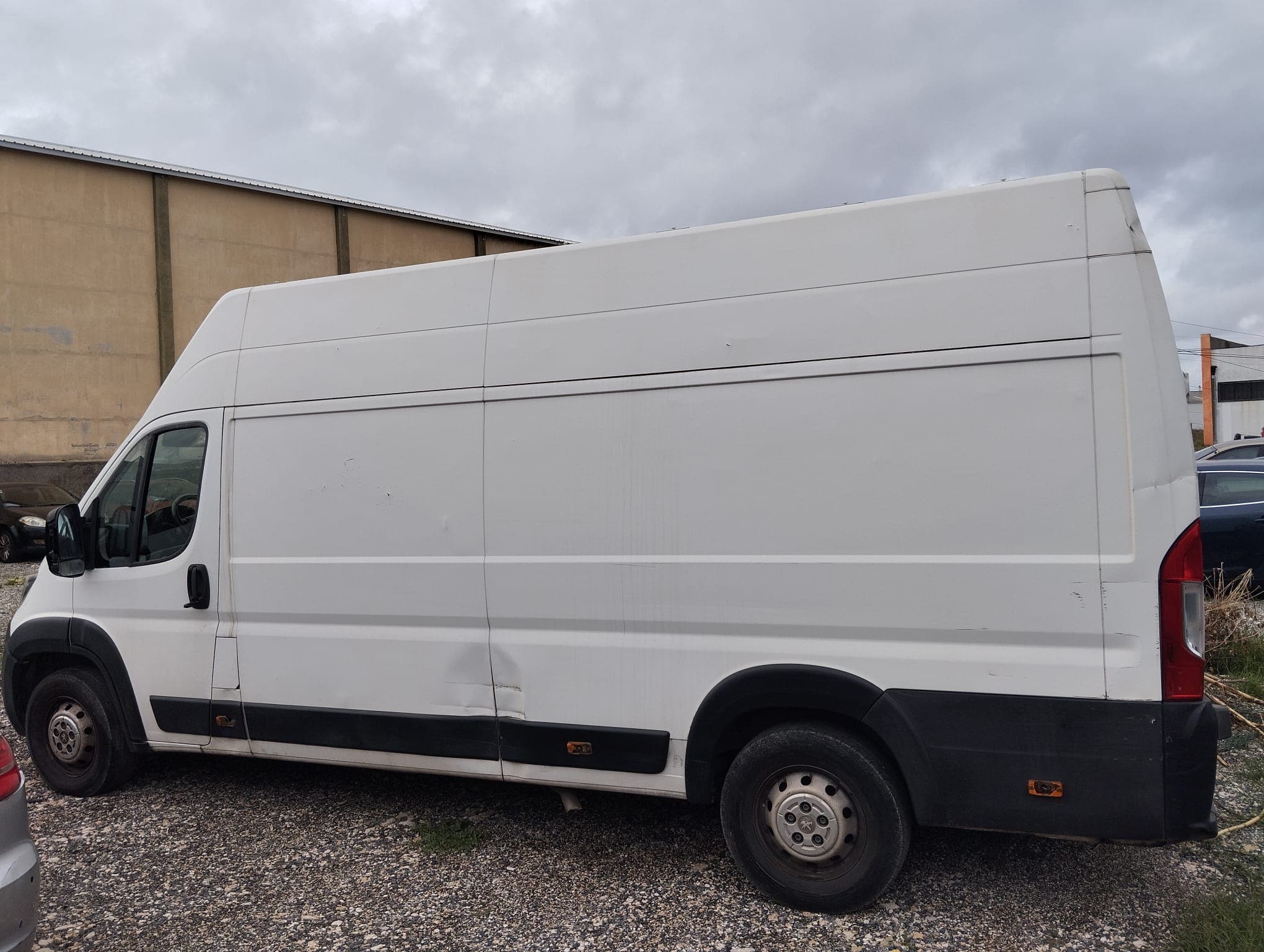 Peugeot Boxer Van · Ano 2019 — imagem 3