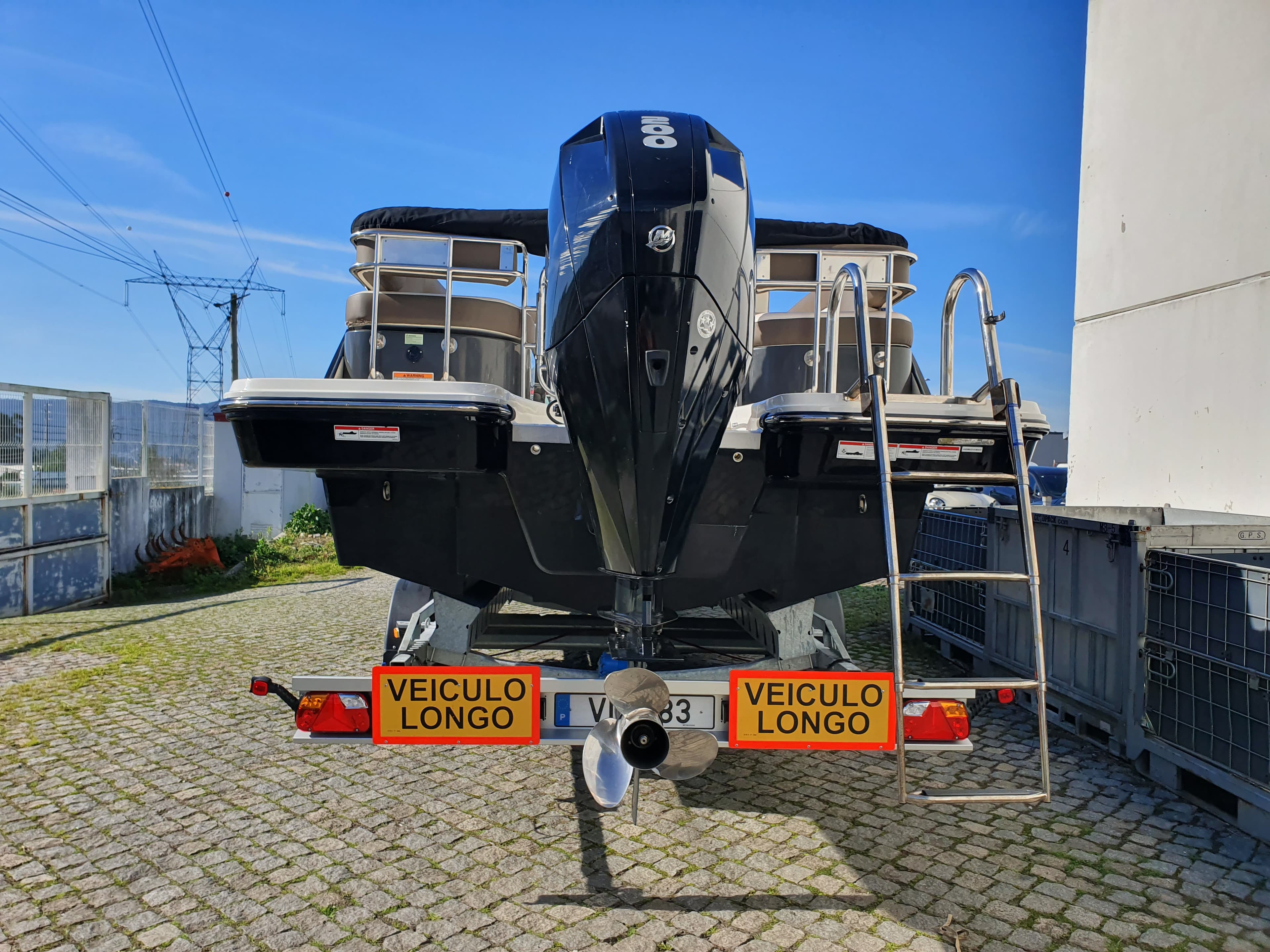 Embarcação Bayliner Element XR7 · Reboque Top Trailer — imagem 3