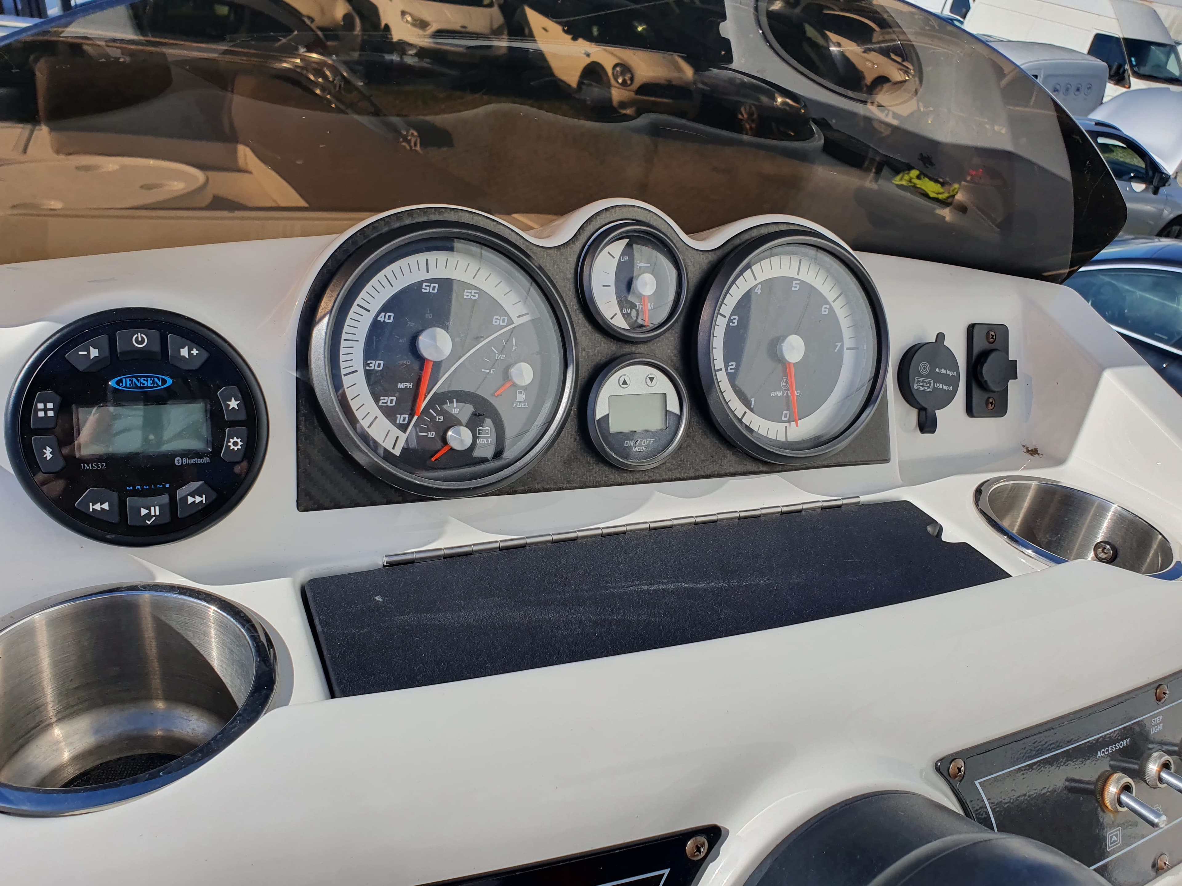 Embarcação Bayliner Element XR7 · Reboque Top Trailer — imagem 33