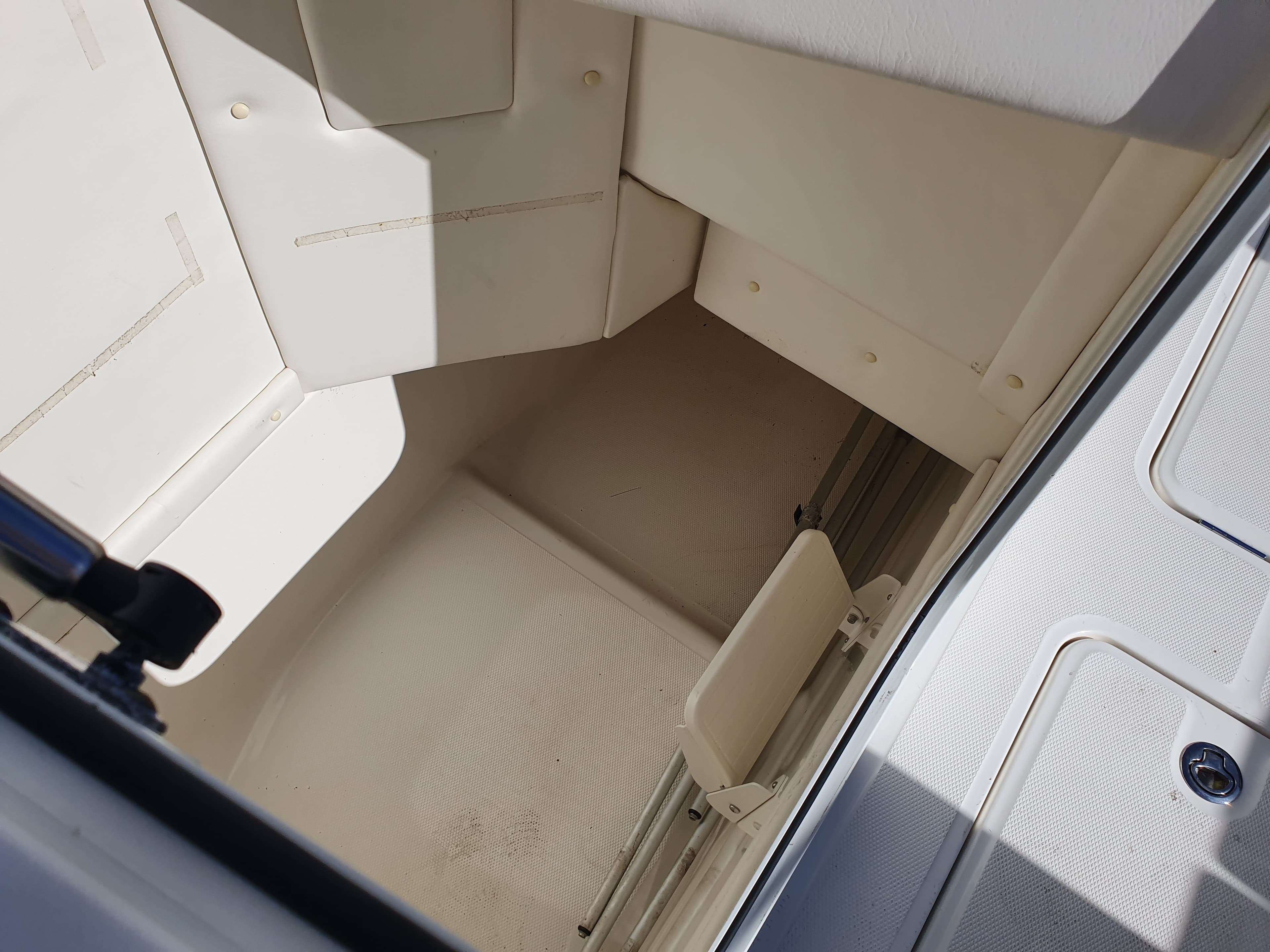Embarcação Bayliner Element XR7 · Reboque Top Trailer — imagem 23