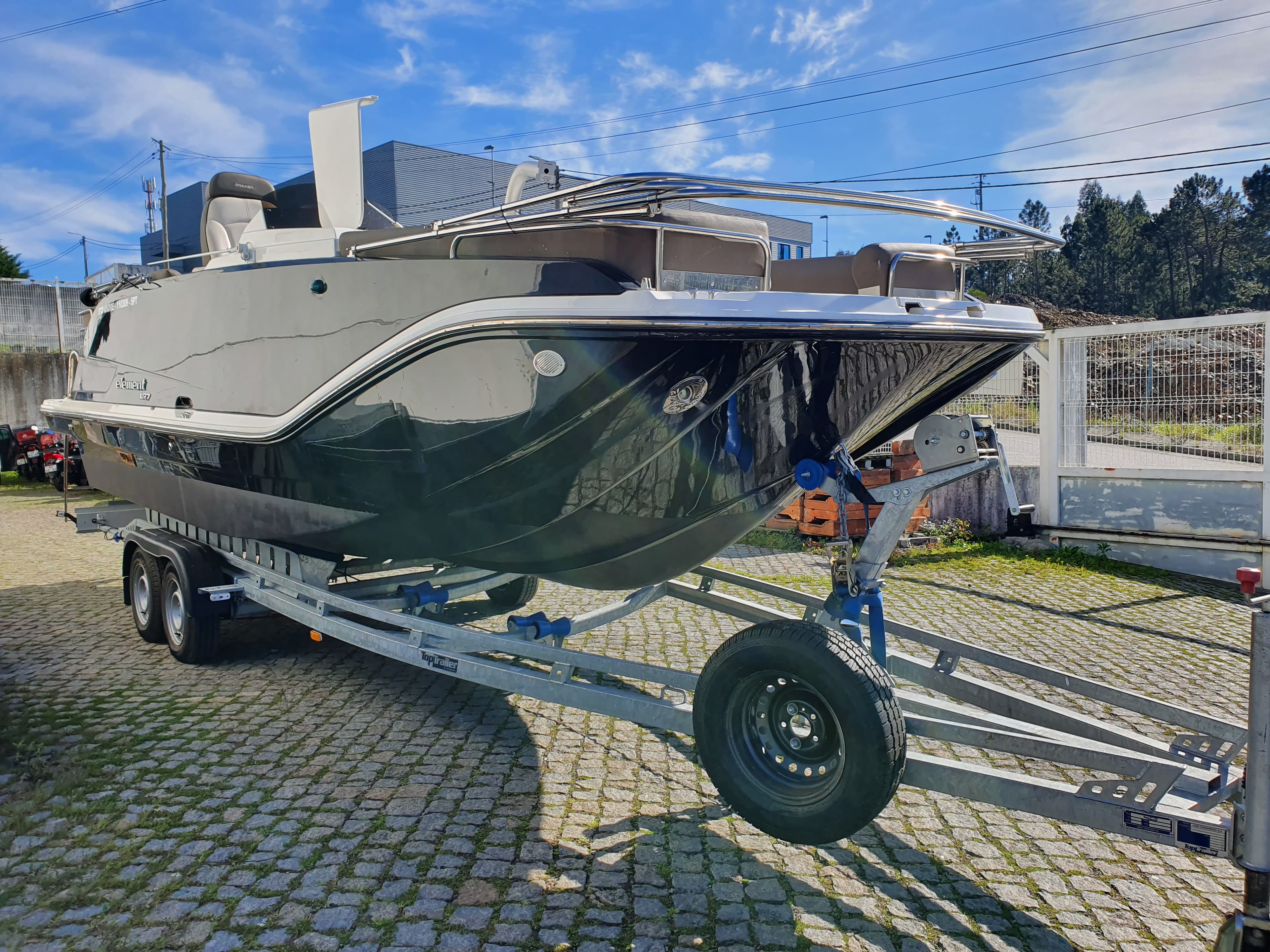 Embarcação Bayliner Element XR7 · Reboque Top Trailer — imagem 7