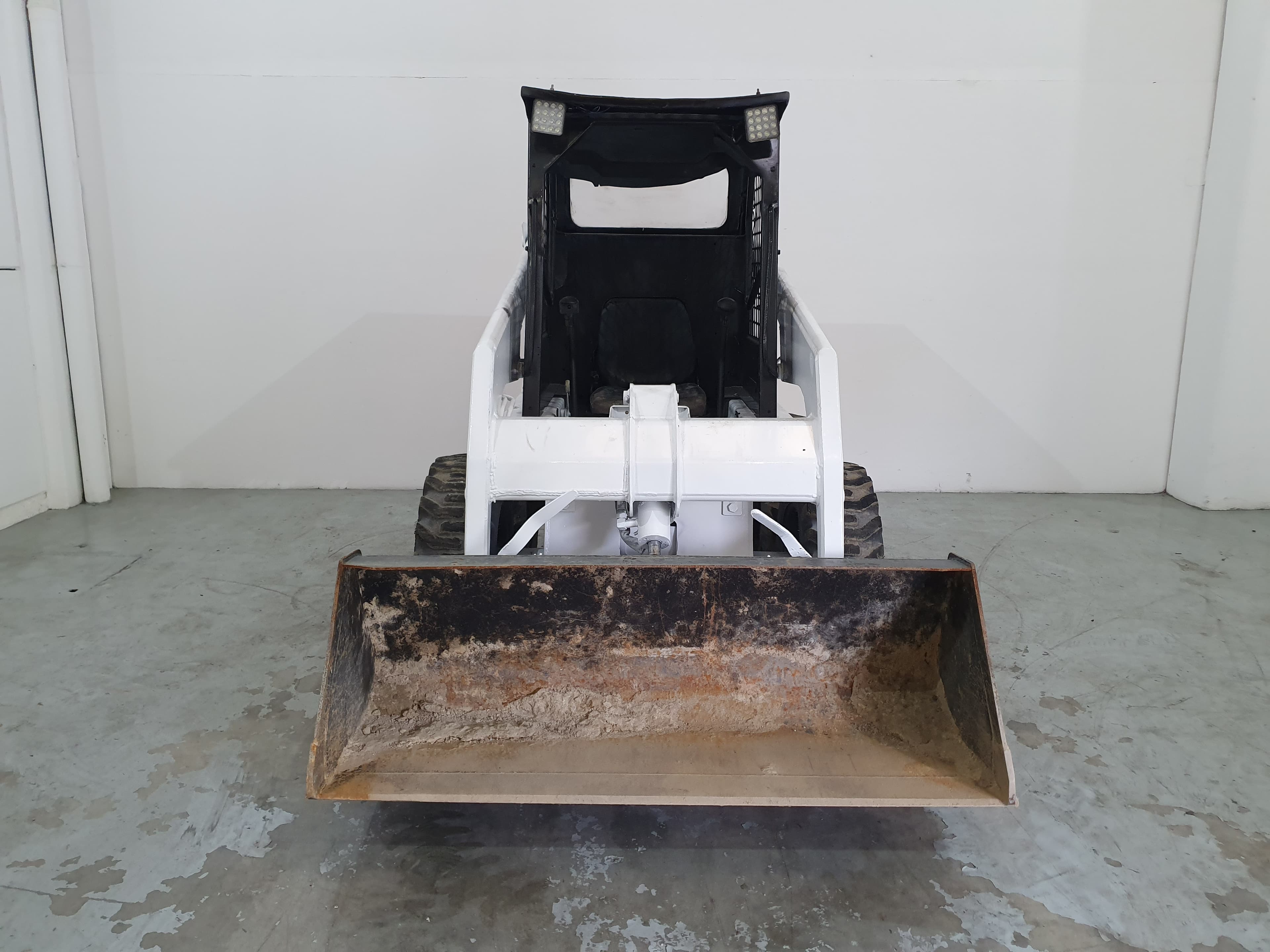 Mini Pá Carregadora Bobcat 753 — imagem 2