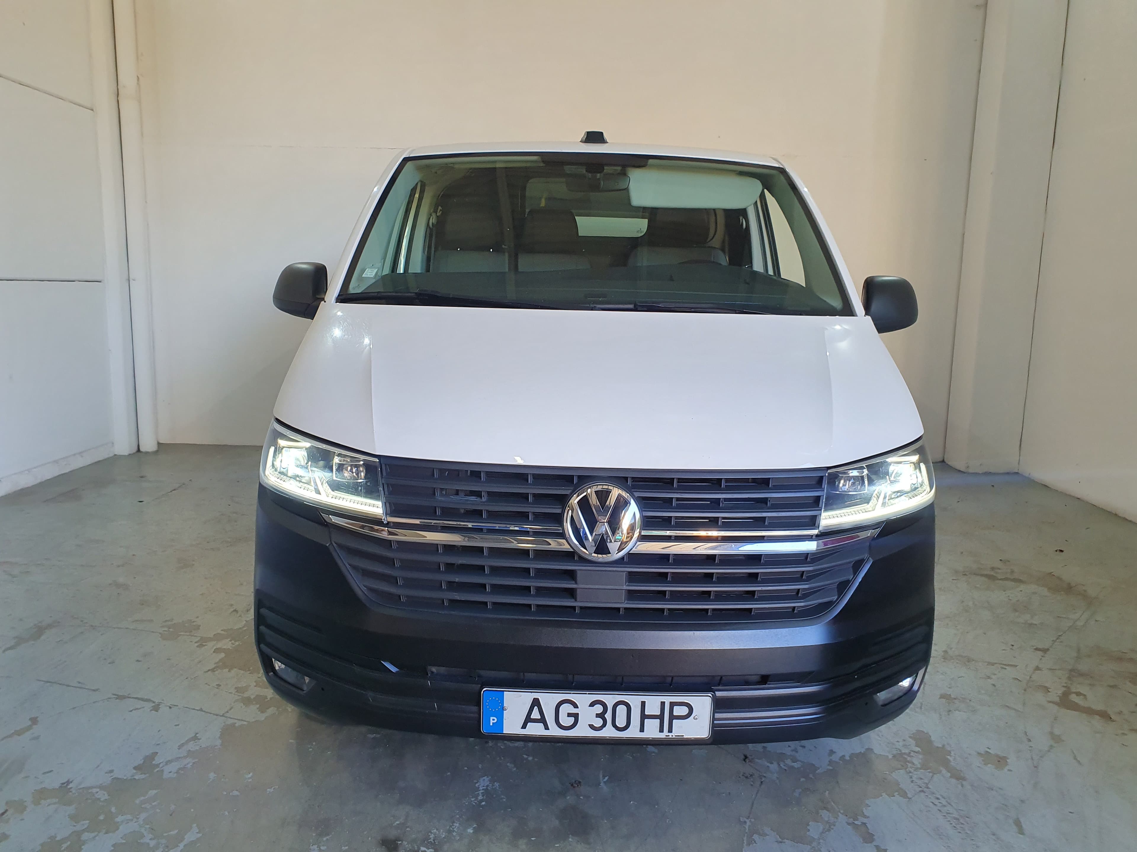 Volkswagen Transporter · Ano 2021 — imagen 2