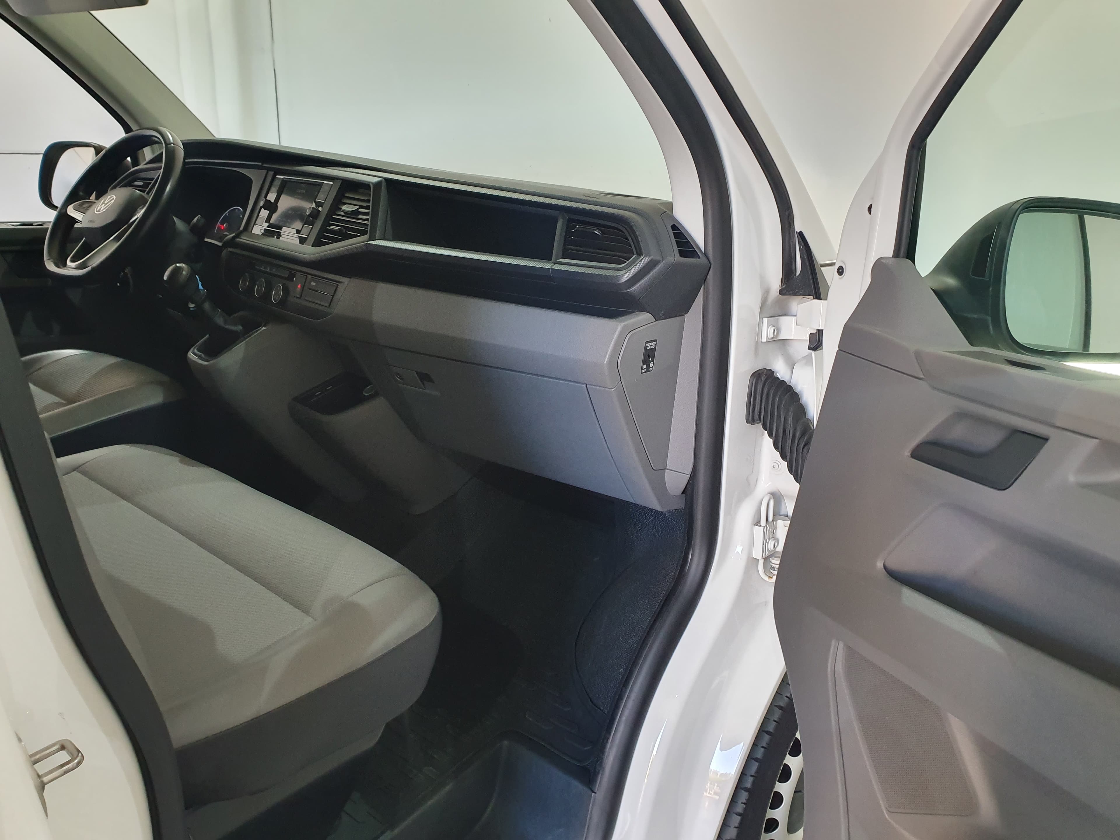Volkswagen Transporter · Ano 2021 — imagen 16
