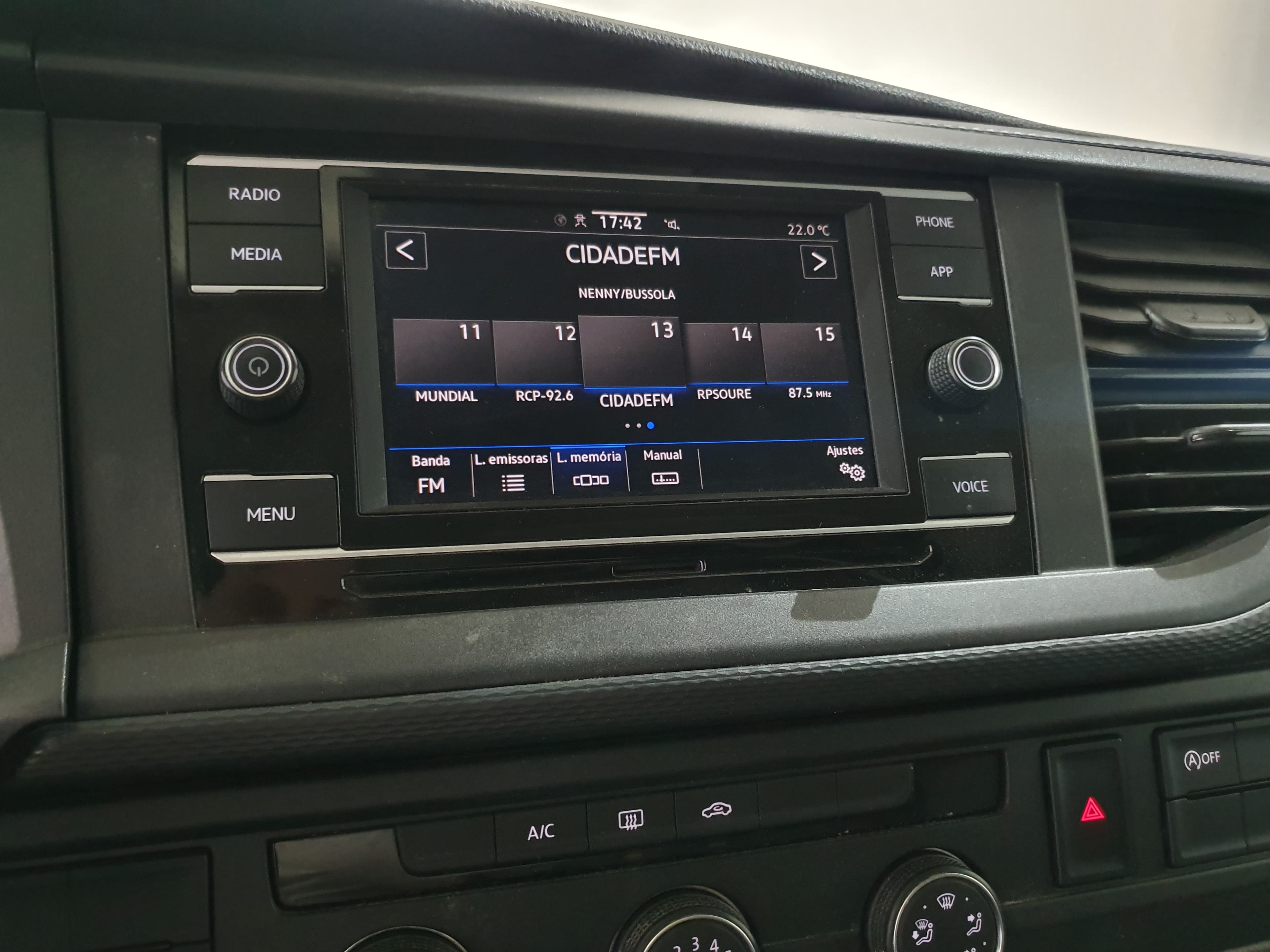 Volkswagen Transporter · Ano 2021 — imagen 25