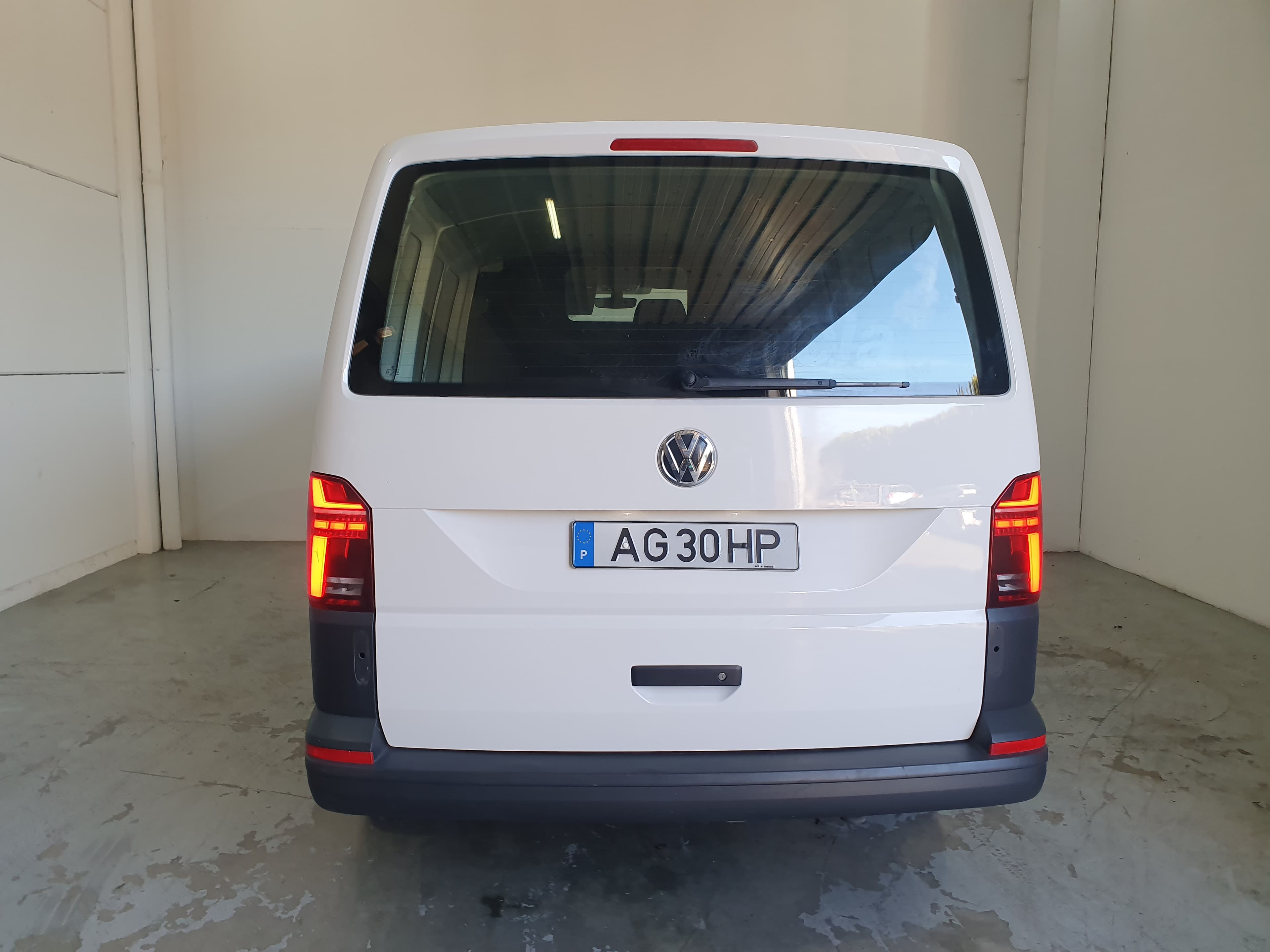 Volkswagen Transporter · Ano 2021 — imagen 5