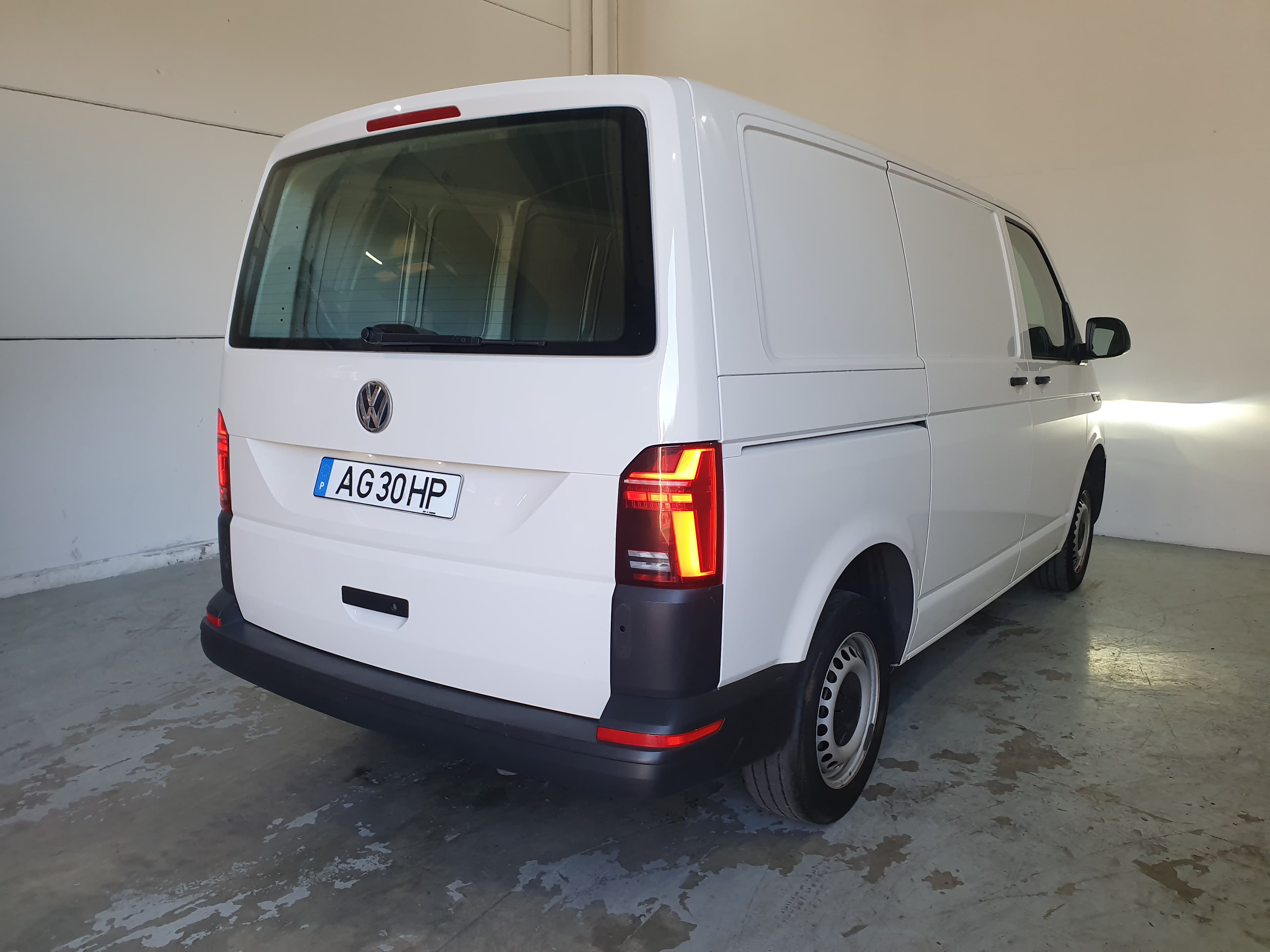 Volkswagen Transporter · Ano 2021 — imagen 4