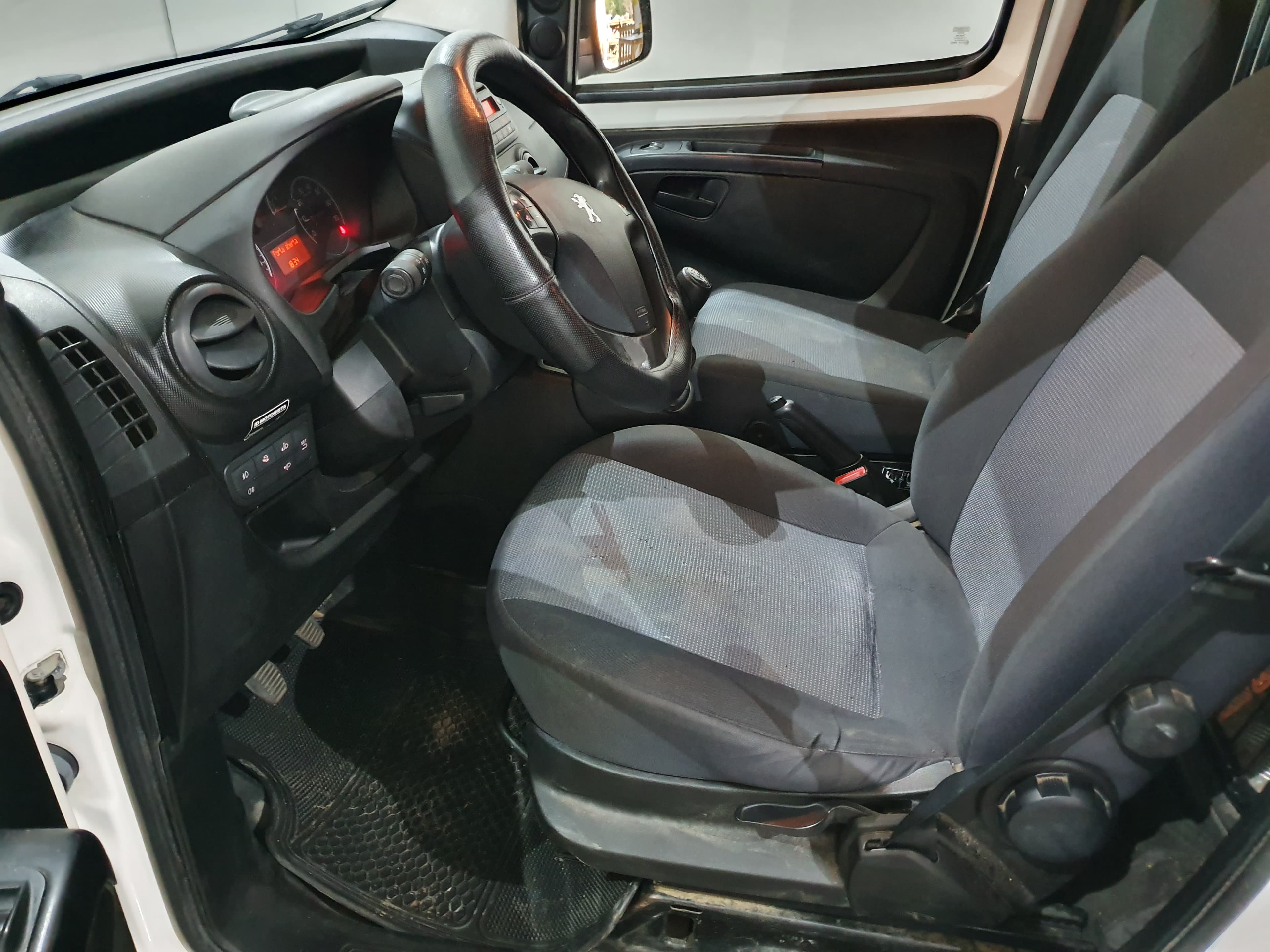 Peugeot Bipper · Ano 2015 — imagem 27