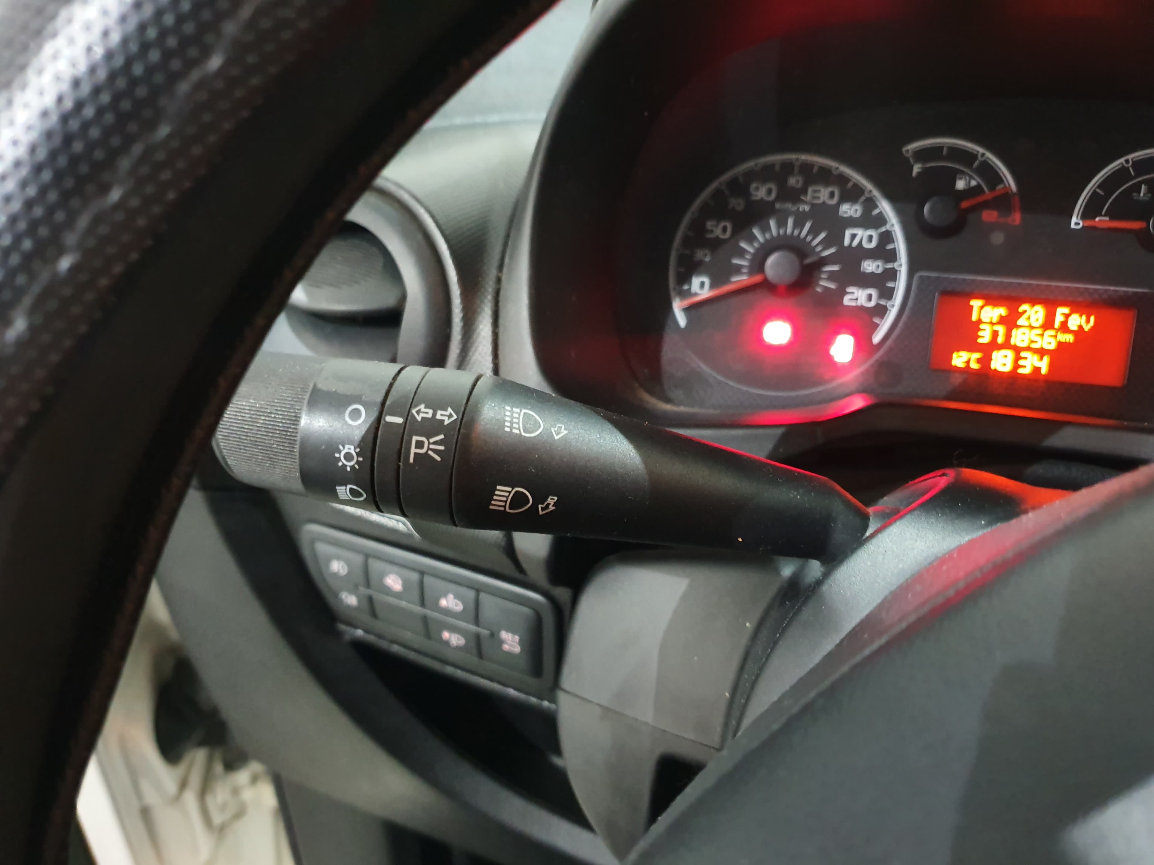 Peugeot Bipper · Ano 2015 — imagem 35