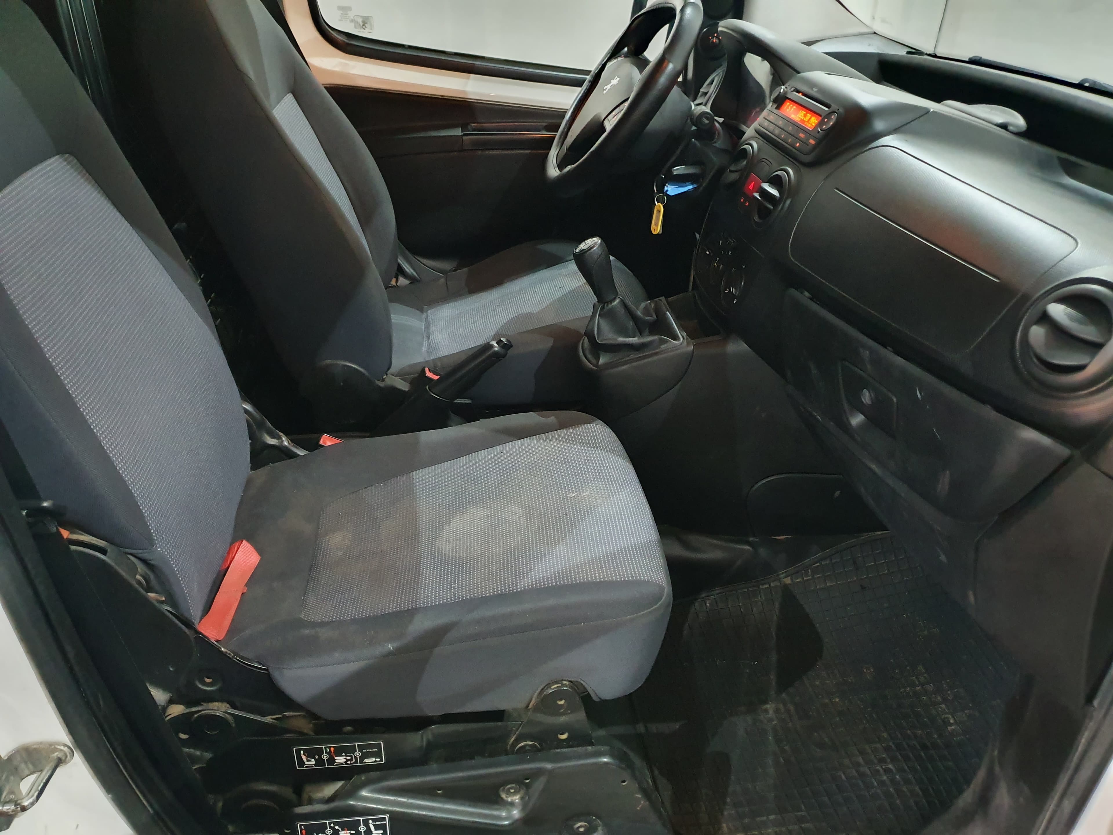 Peugeot Bipper · Ano 2015 — imagem 24