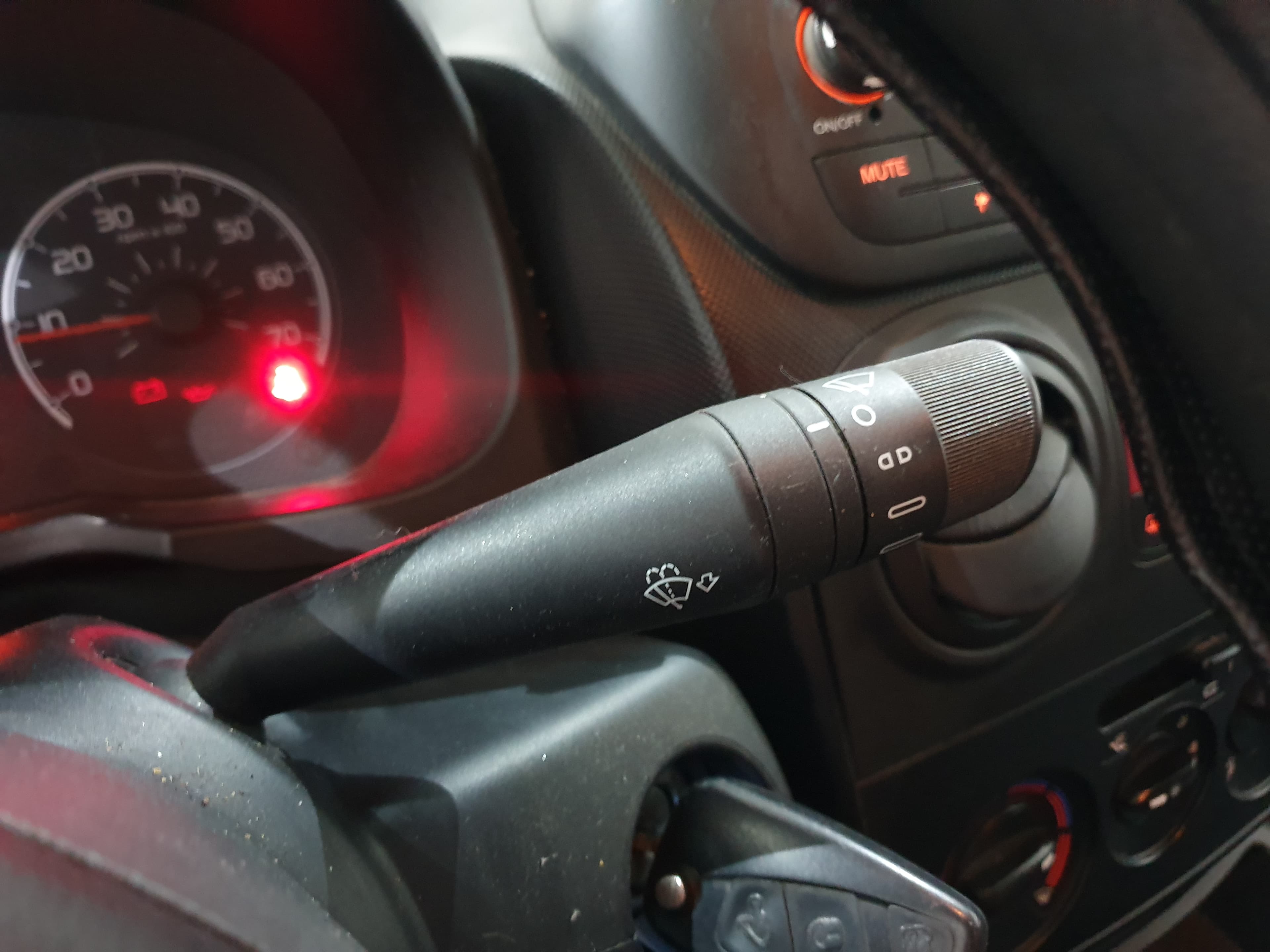 Peugeot Bipper · Ano 2015 — imagem 34