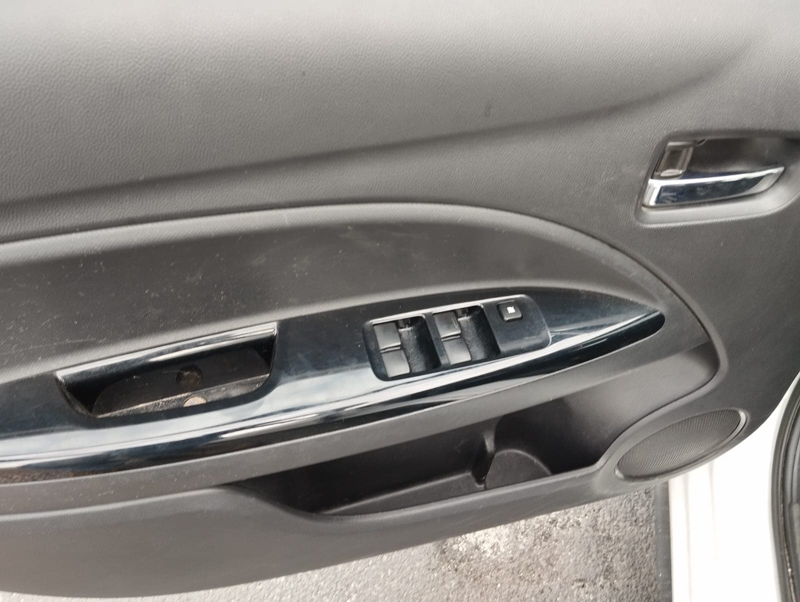 Mitsubishi Space Star Hatchback 1.2 · Ano 2016 — imagem 17