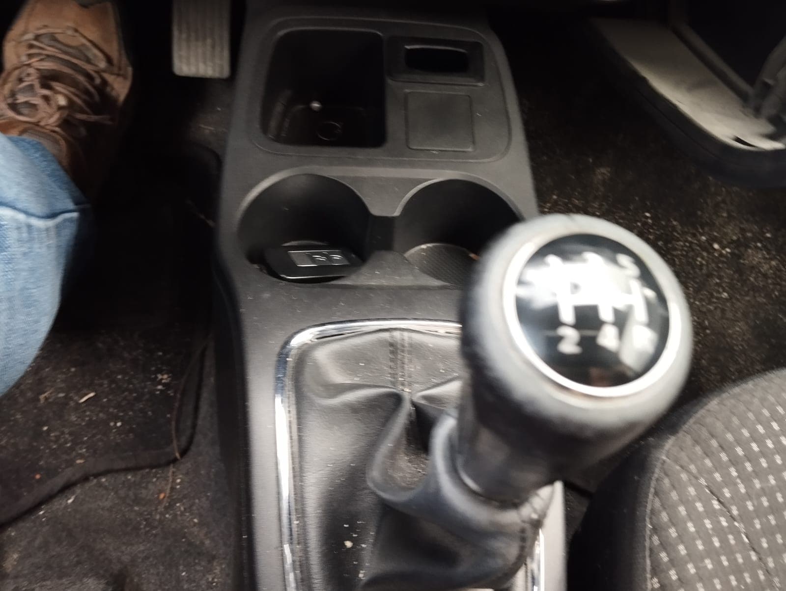 Mitsubishi Space Star Hatchback 1.2 · Ano 2016 — imagem 19