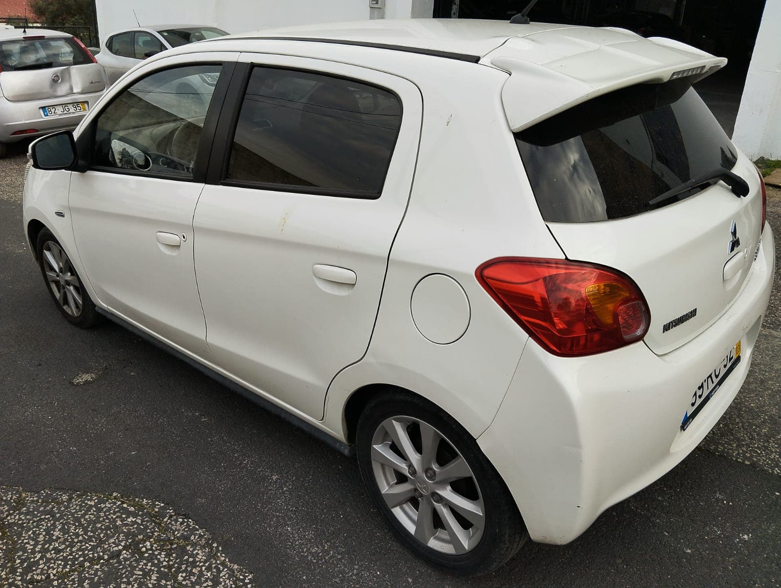 Mitsubishi Space Star Hatchback 1.2 · Ano 2016 — imagem 7