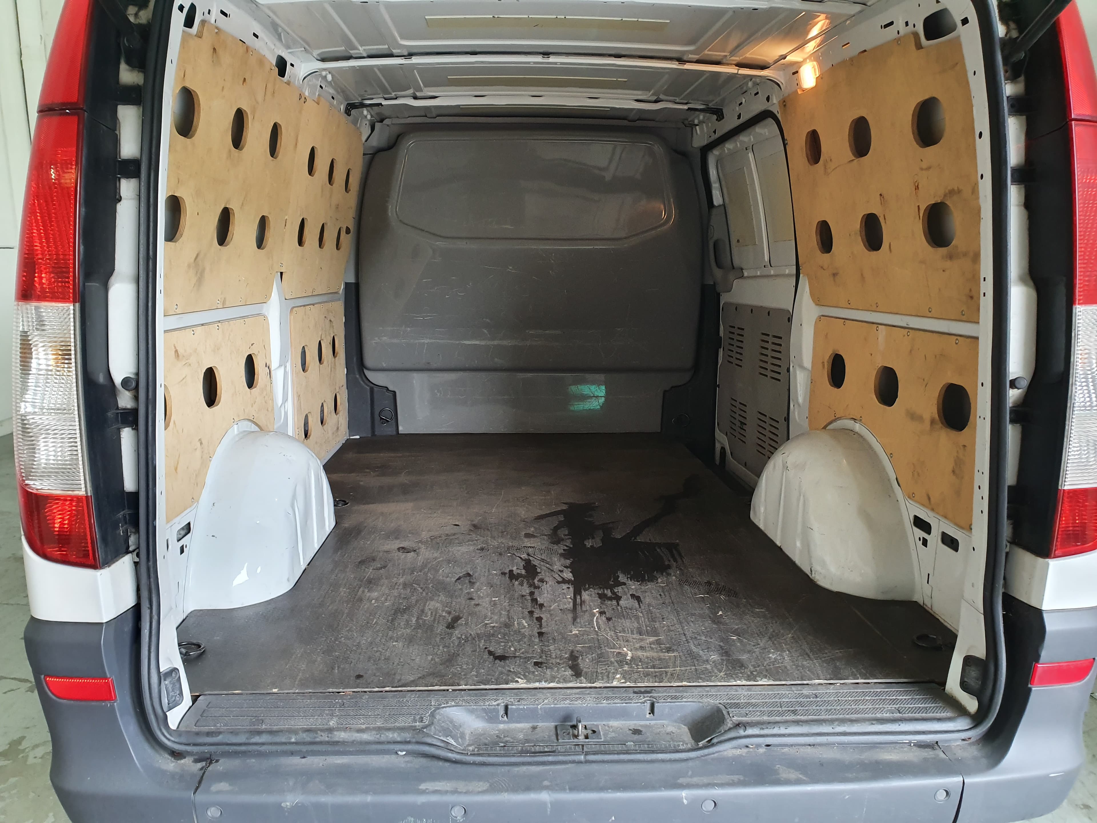 Mercedes-Benz Vito · Ano 2014 — imagem 9